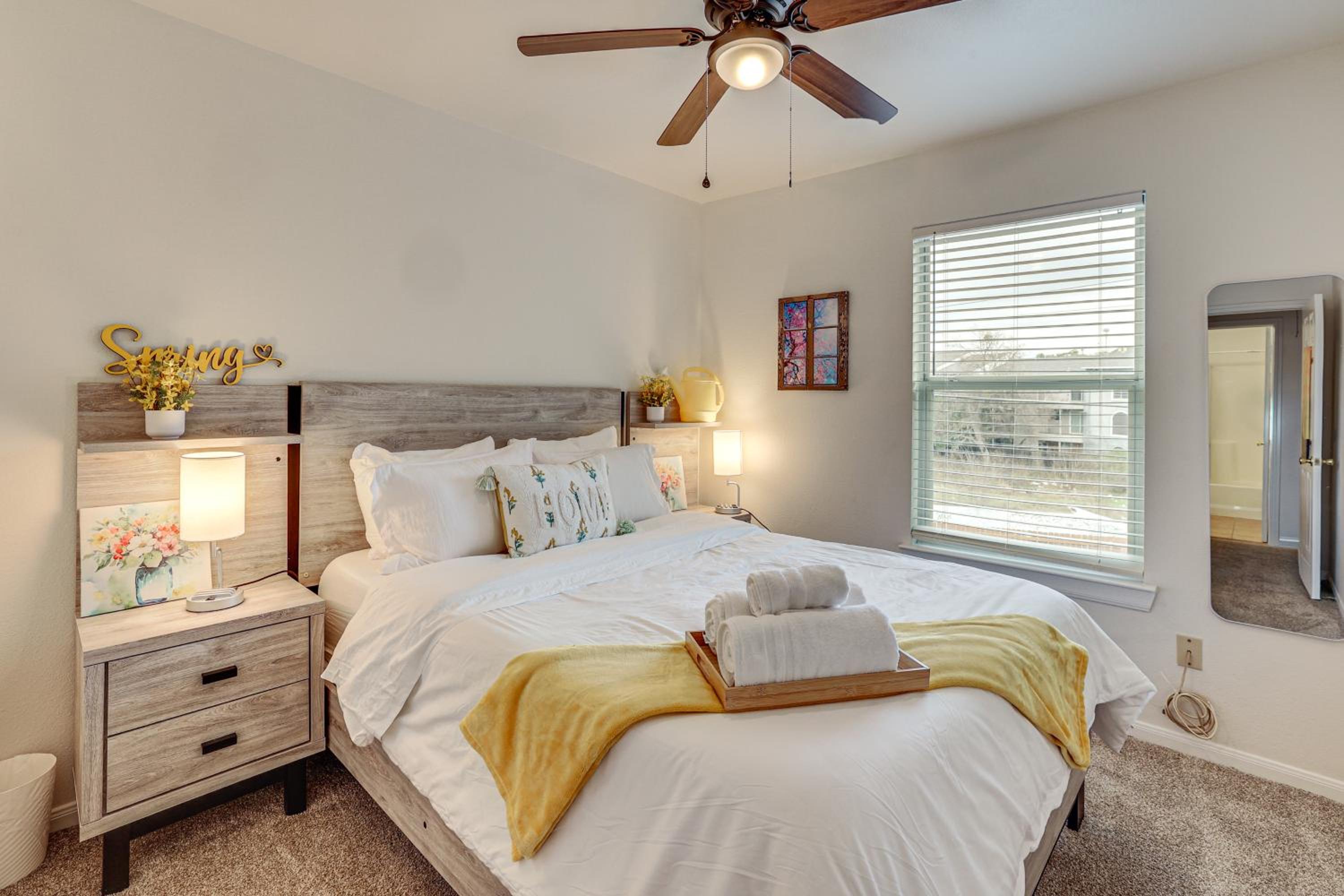 Suburban San Antonio Stay Near Parks and Hospitals