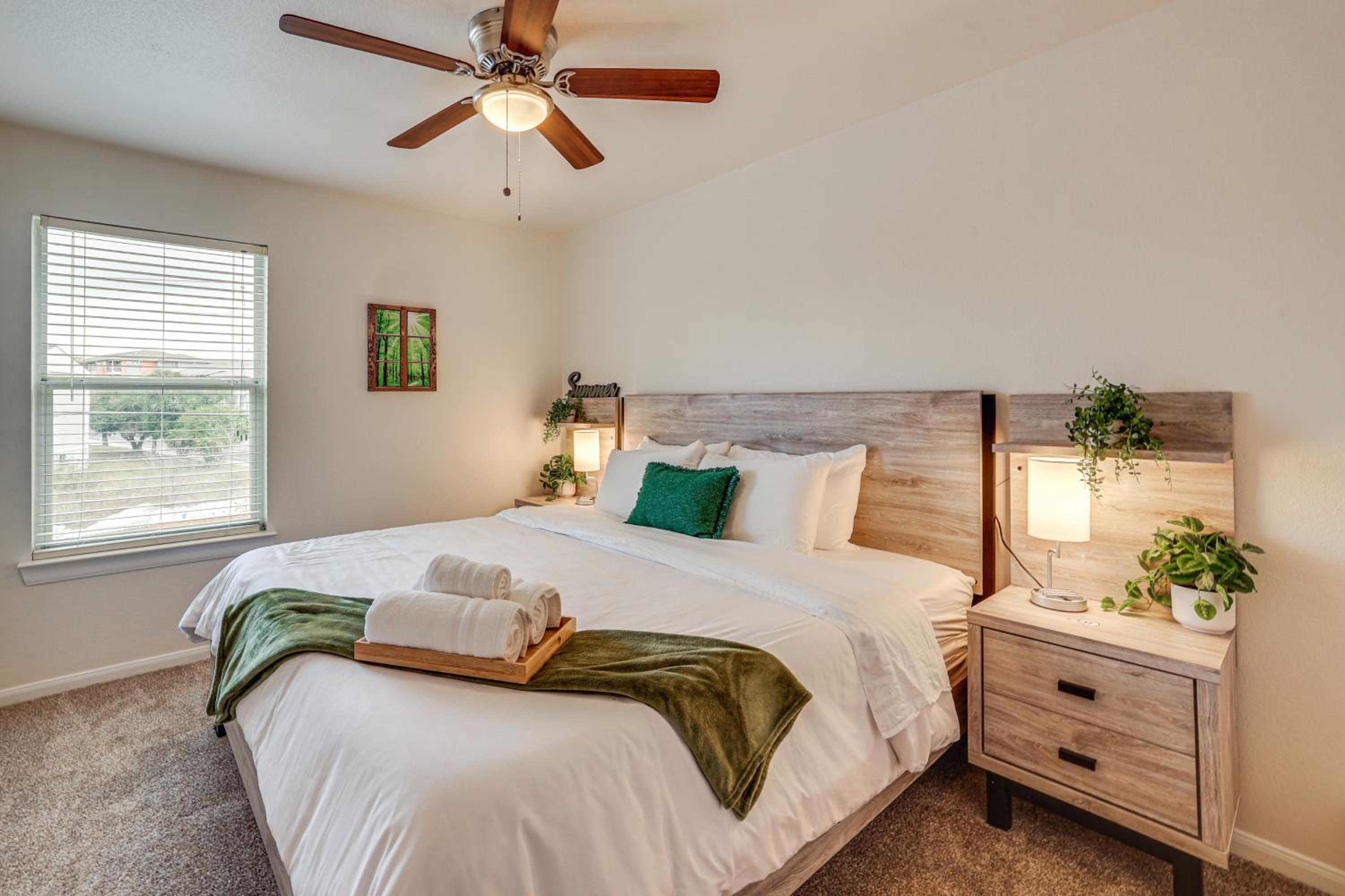 Suburban San Antonio Stay Near Parks and Hospitals
