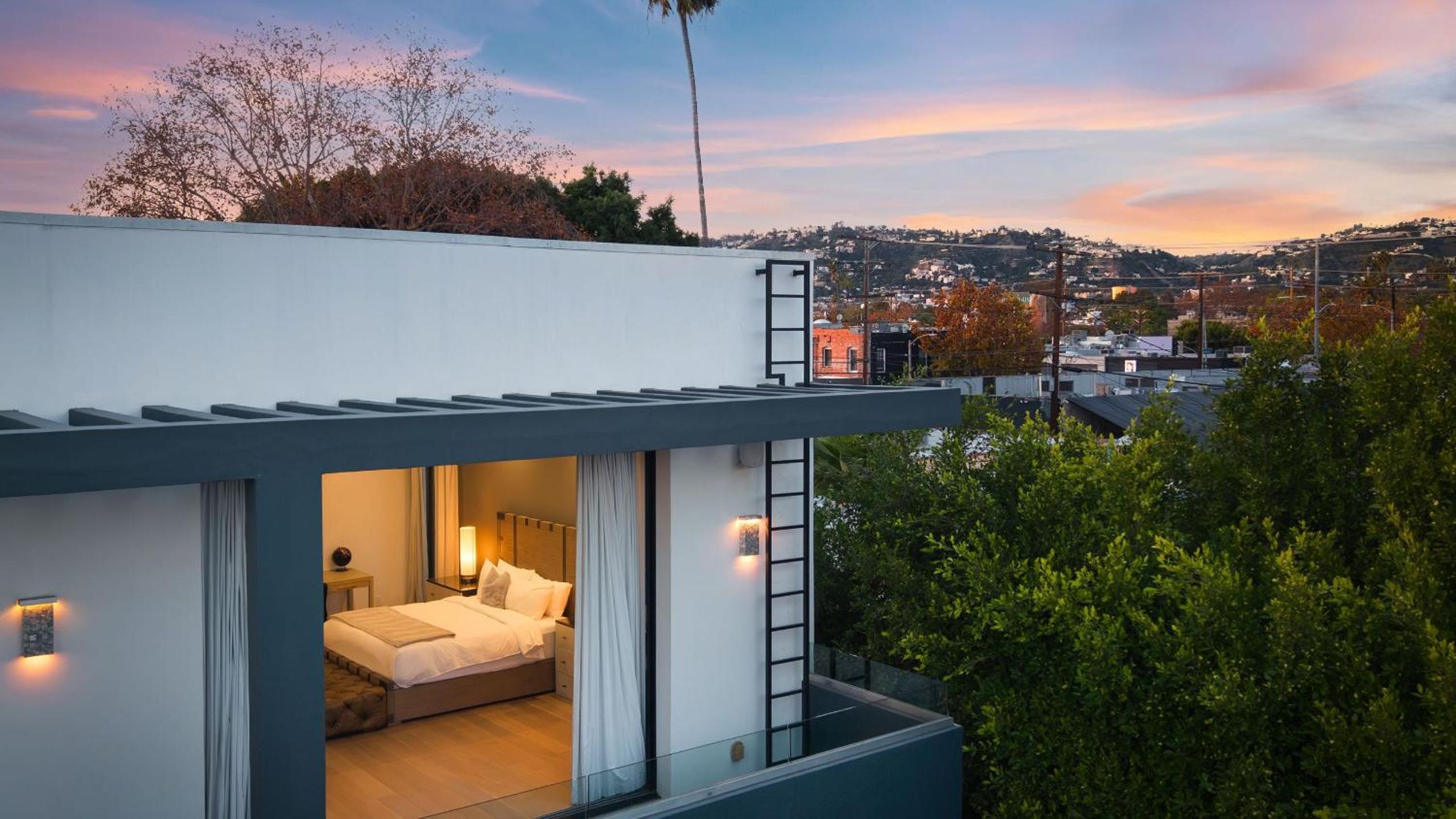Private LA Retreat w Pool Hot Tub Fire Pit Near Melrose Ave The Martel House by AvantStay