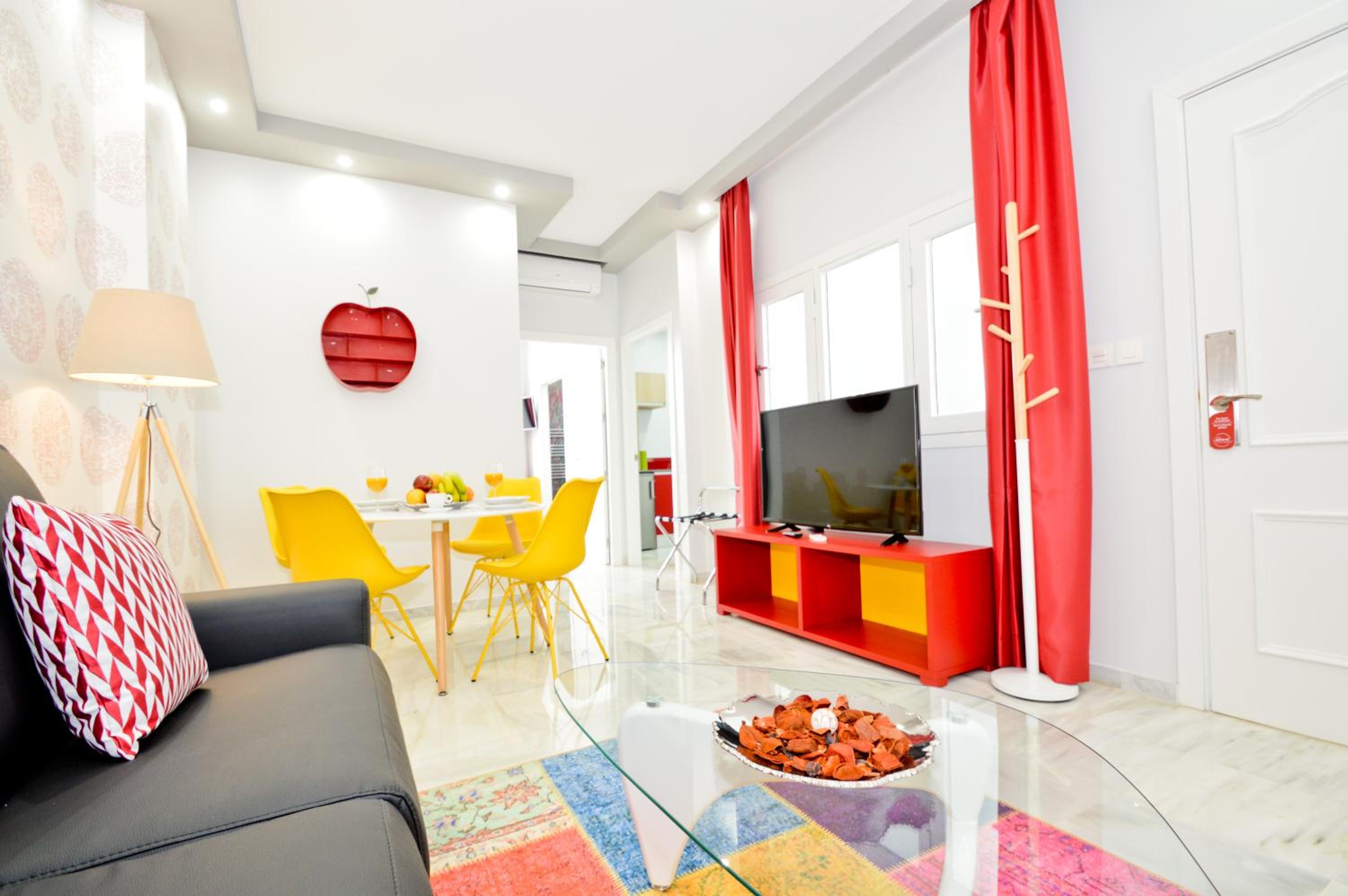 The Zentral Arenal Suites