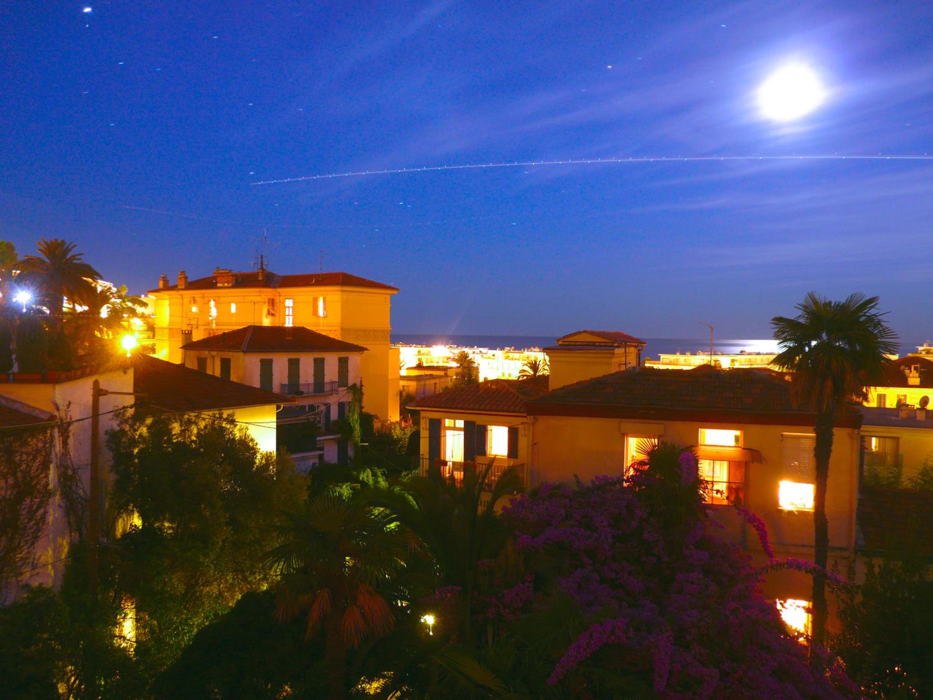 Villa Lotus Penthouse by iVillamia photo 2