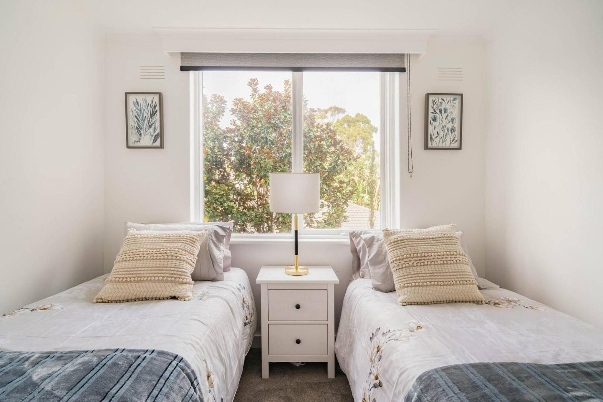 3bd 2 bthToorak Village luxurious Apartment, Relax