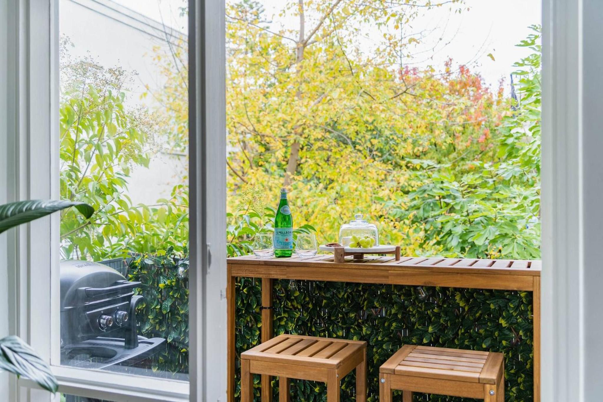 3bd 2 bthToorak Village luxurious Apartment, Relax