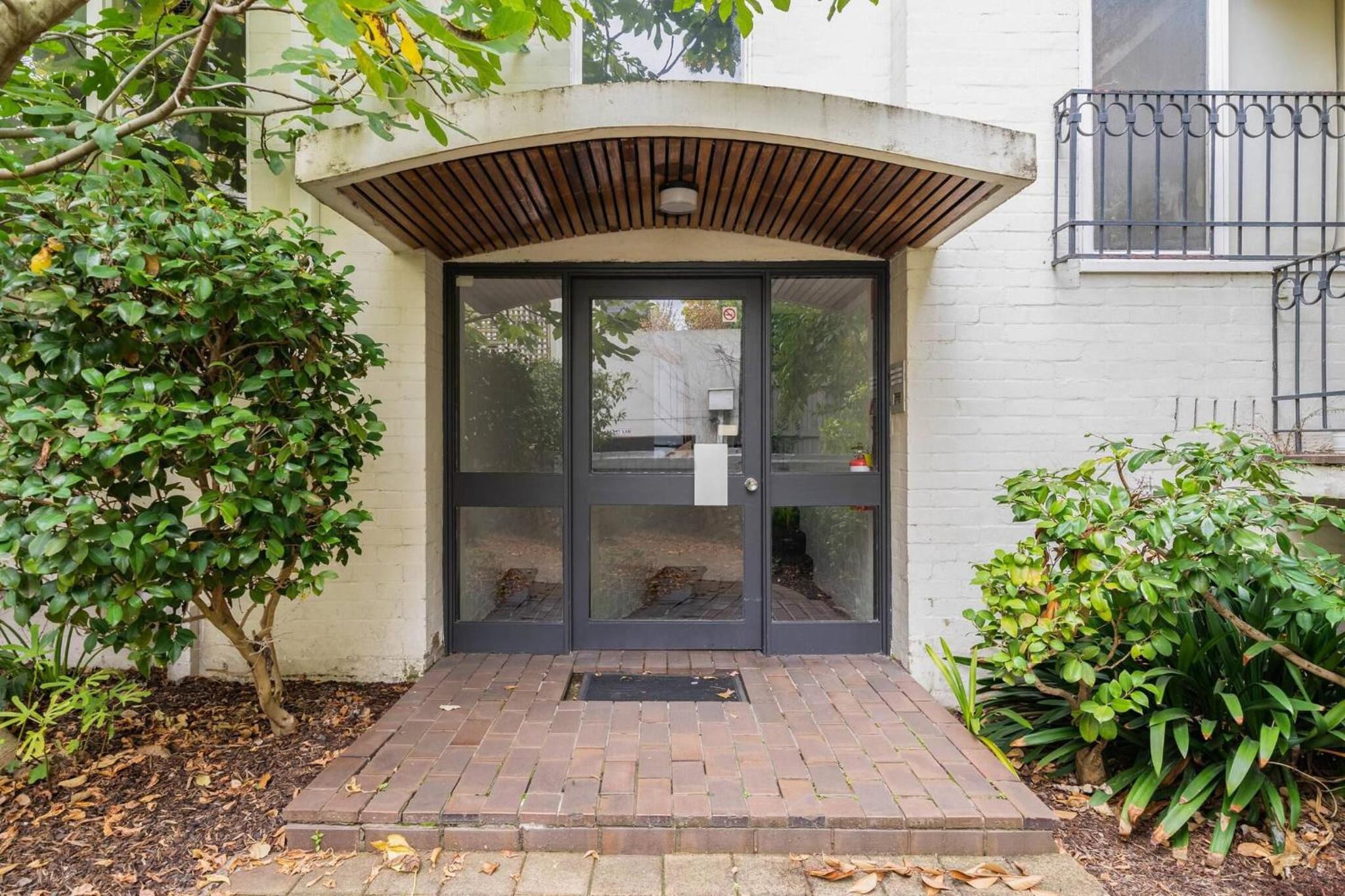 3bd 2 bthToorak Village luxurious Apartment, Relax