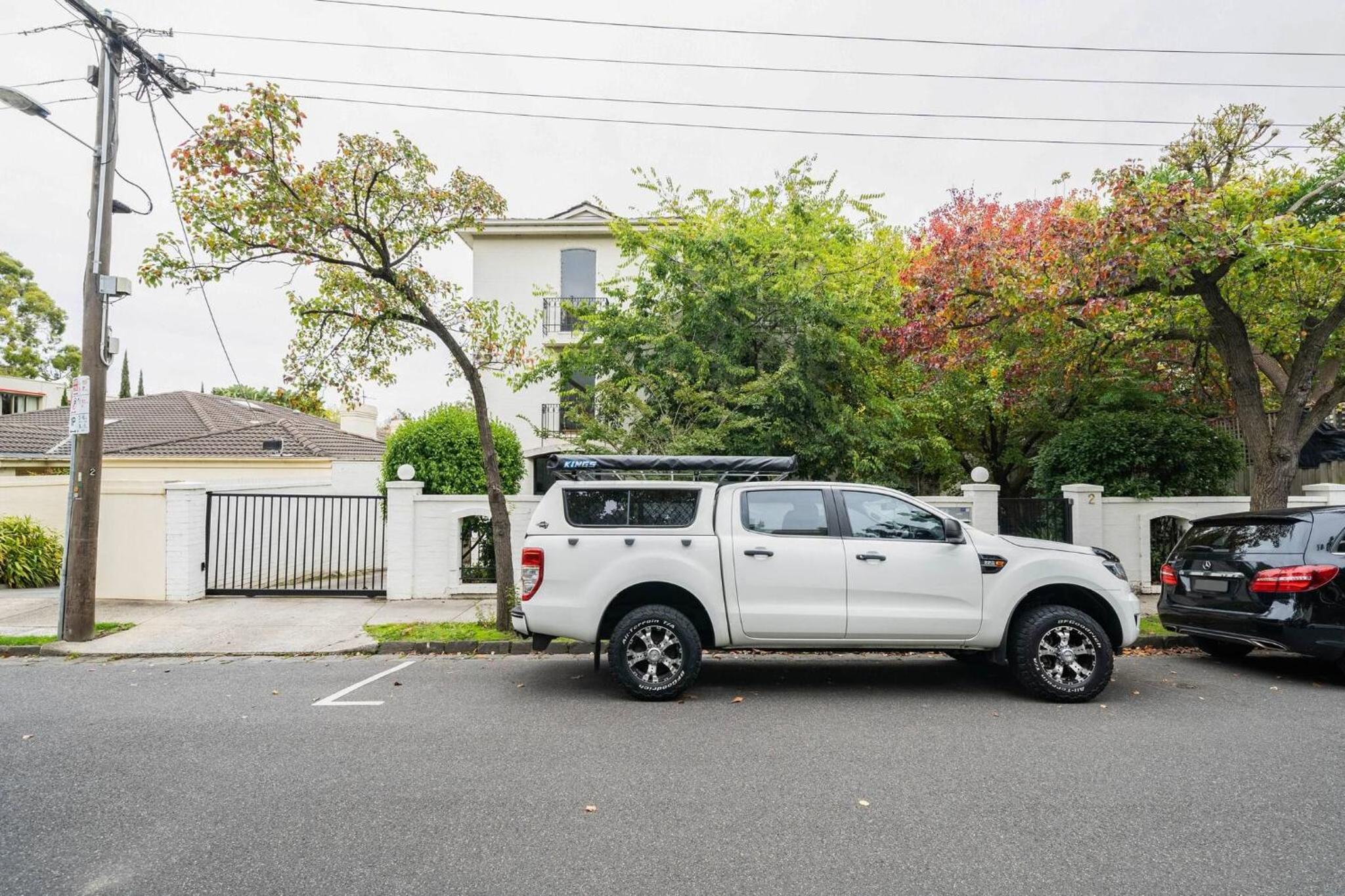 3bd 2 bthToorak Village luxurious Apartment, Relax