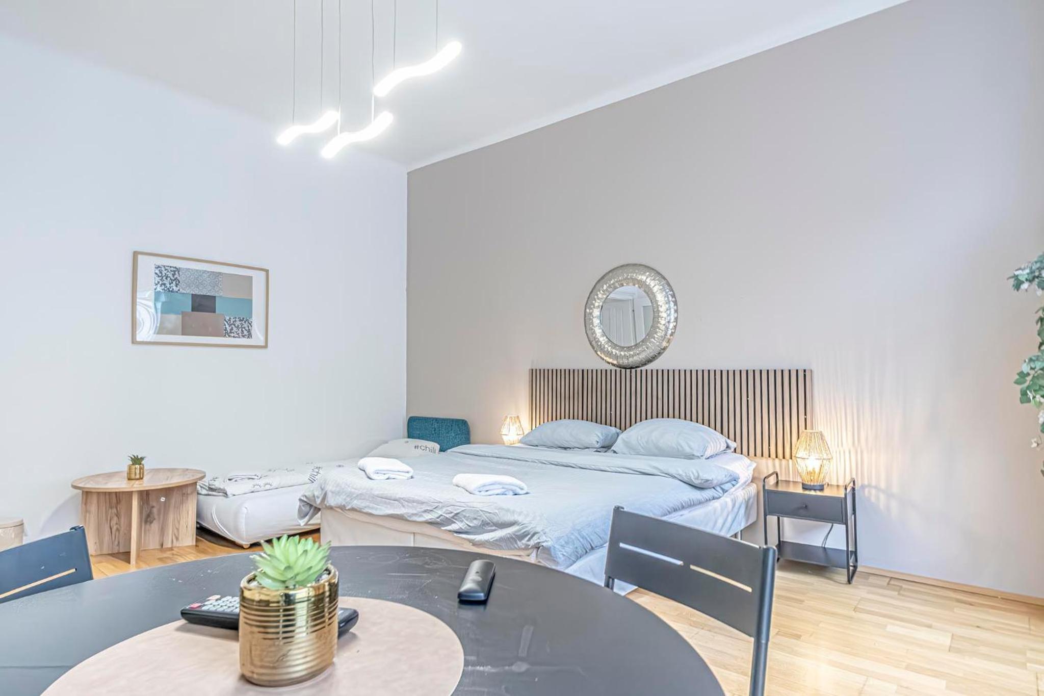 Comfortable 2BR Apt Next to Vienna Vibrant Center