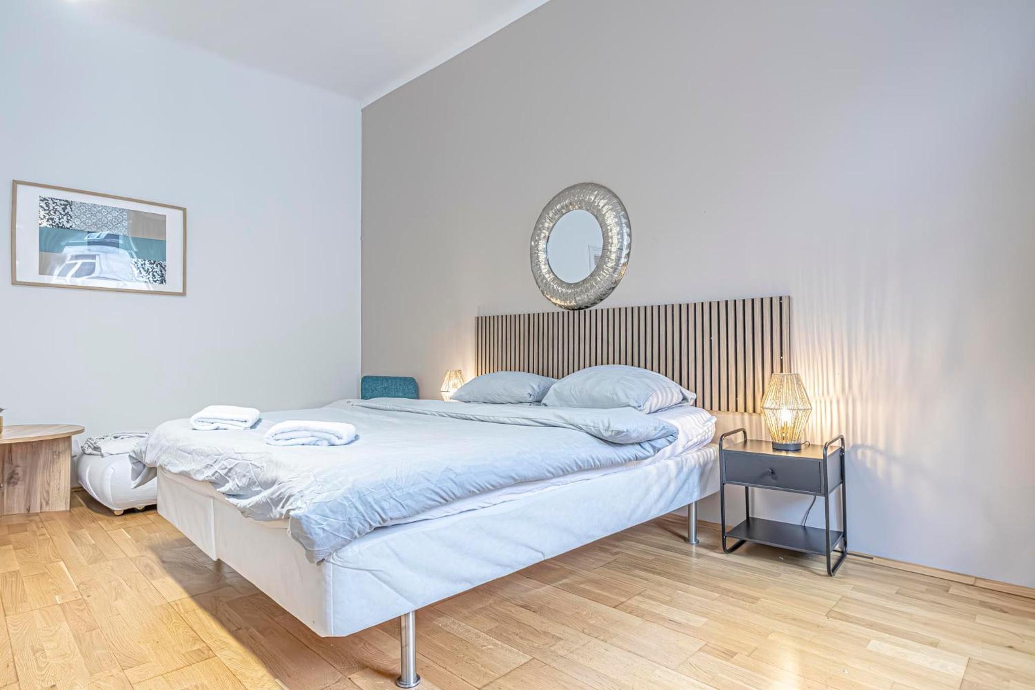 Comfortable 2BR Apt Next to Vienna Vibrant Center