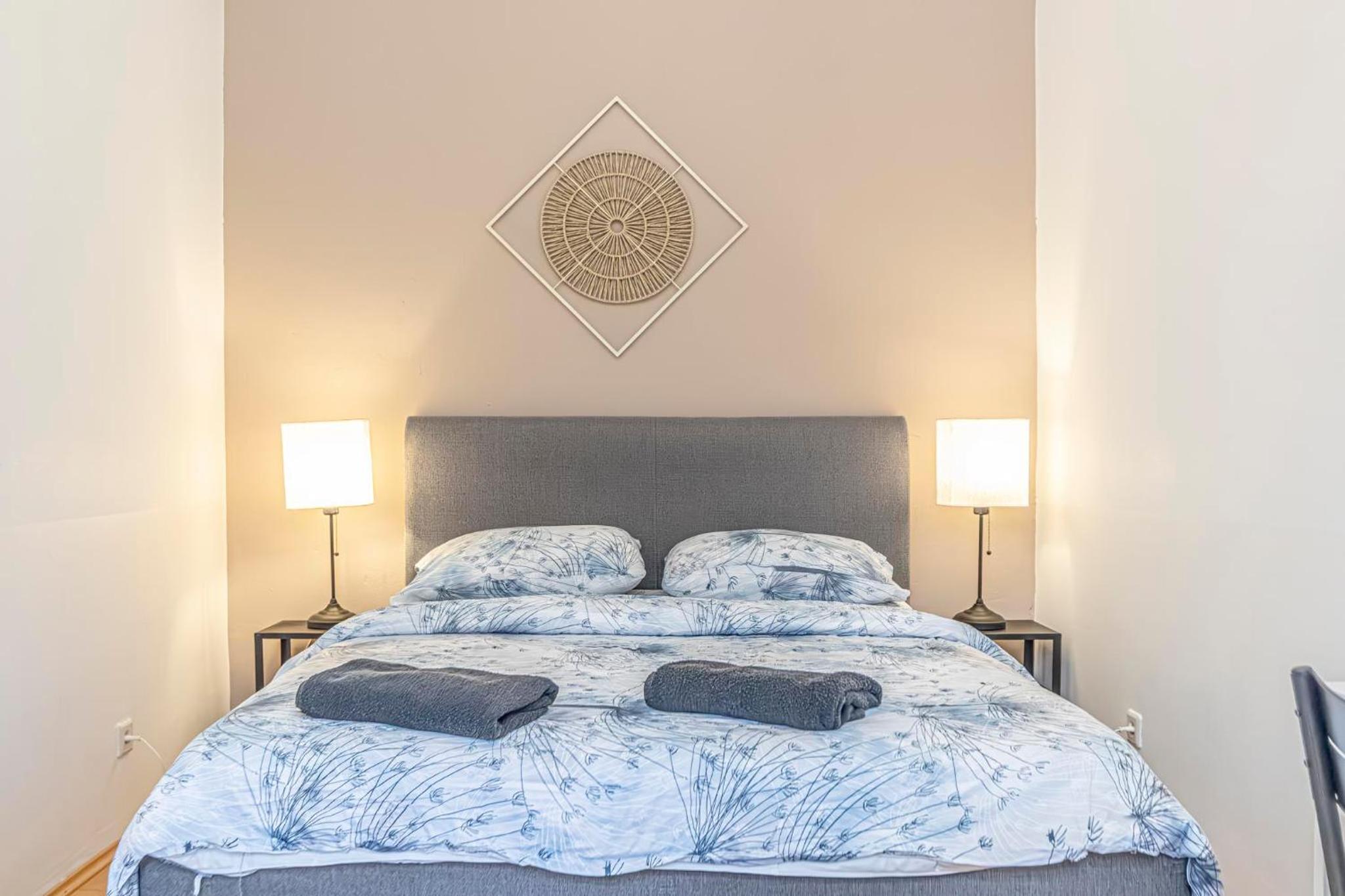 Comfortable 2BR Apt Next to Vienna Vibrant Center