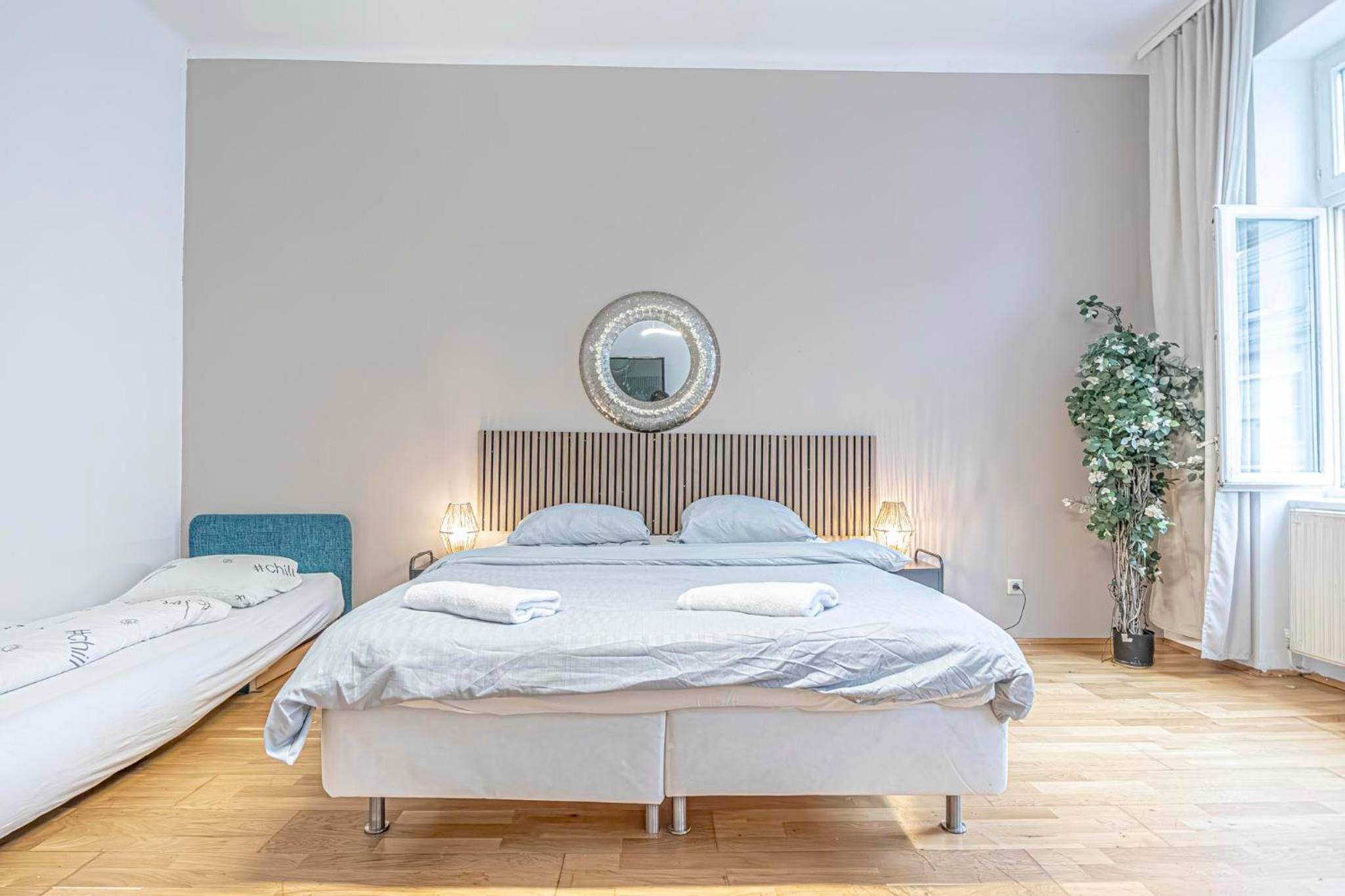 Comfortable 2BR Apt Next to Vienna Vibrant Center