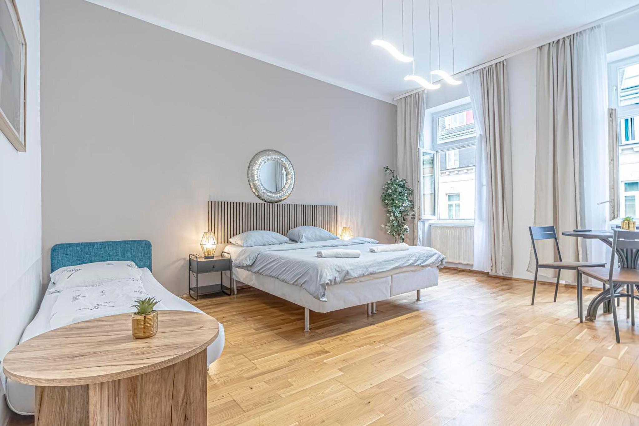 Comfortable 2BR Apt Next to Vienna Vibrant Center