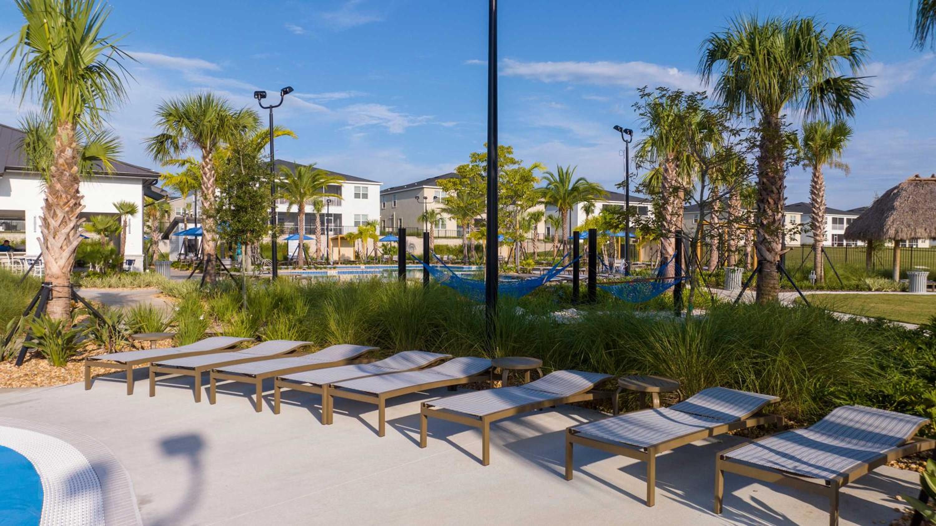 1112 Luxurious Champions Gate Family Townhouse with Private Pool & Theme Park Access