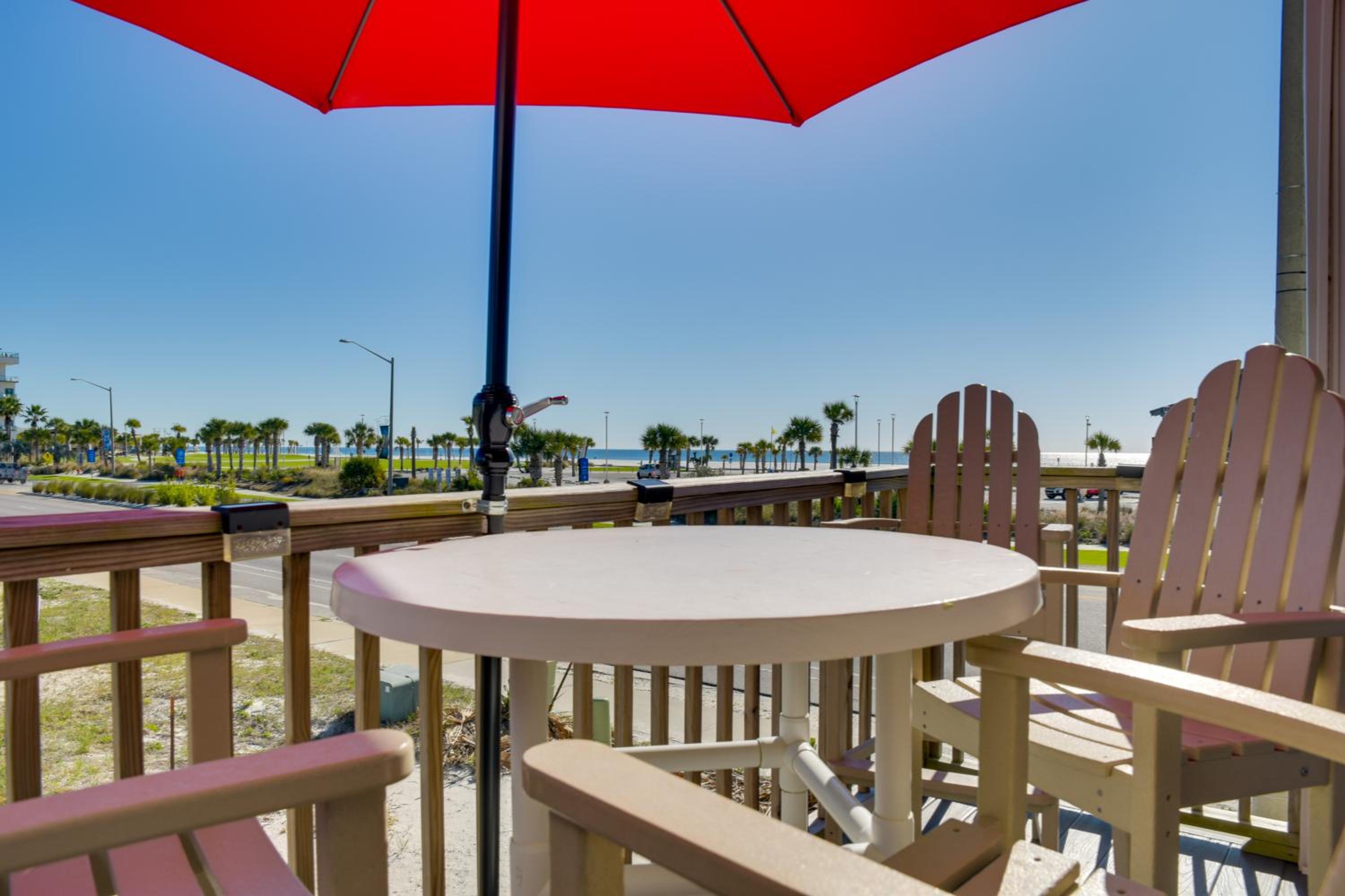 Absolute Best Location! Heart of Gulf Shores Condo