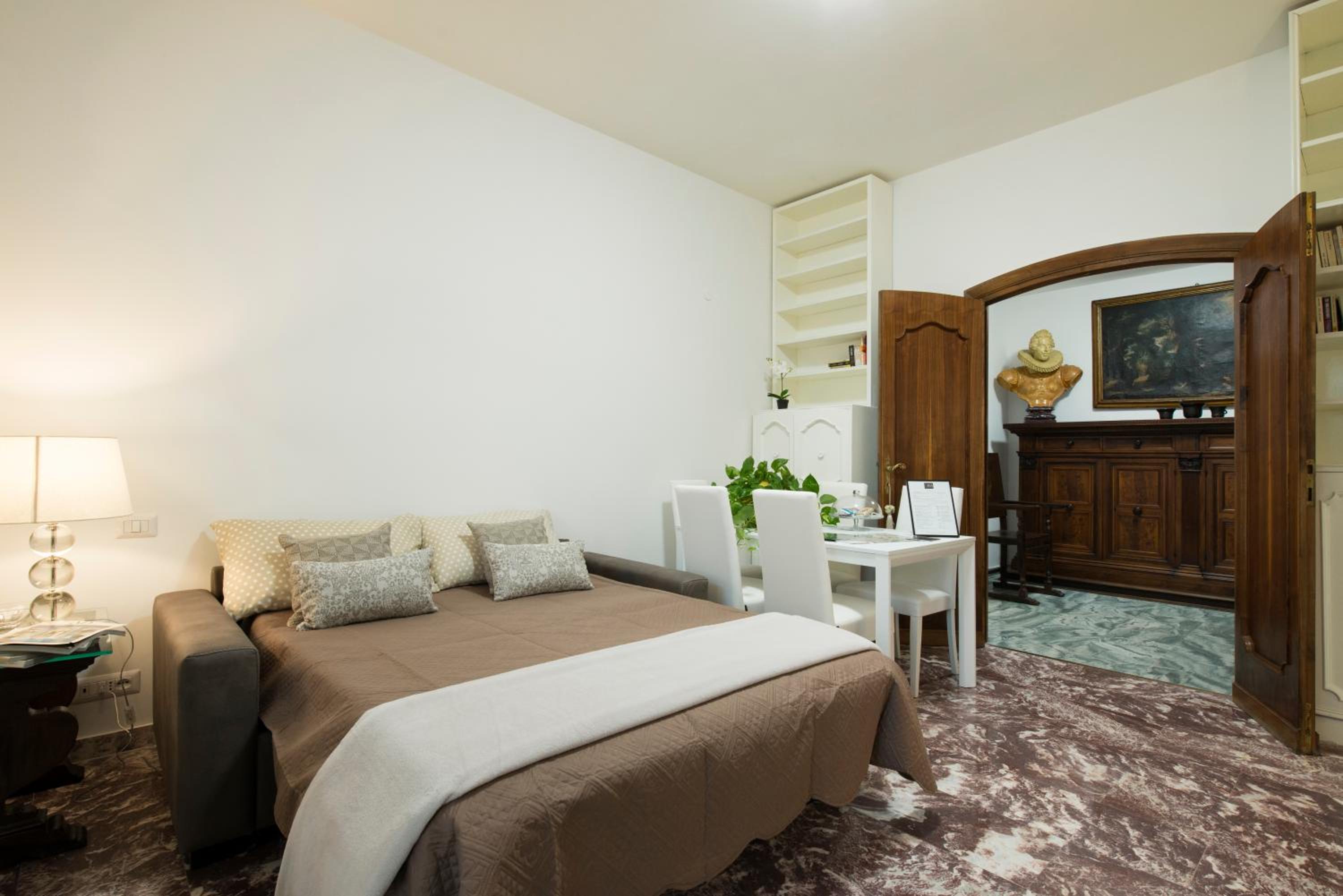 Vatican Holiday Apartment 307