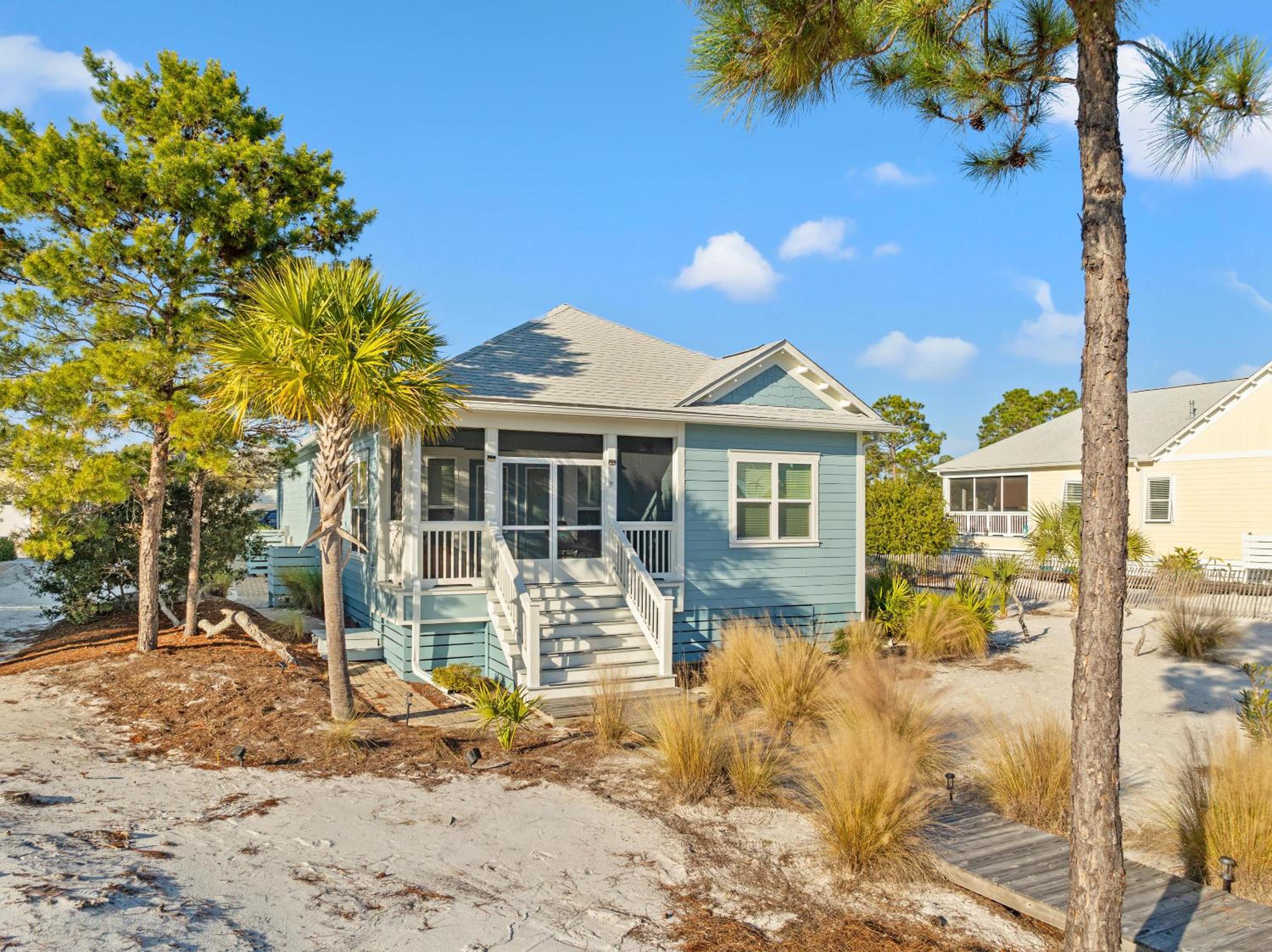 Pet Friendly Beach House - Salt Therapy by Panhandle Getaways