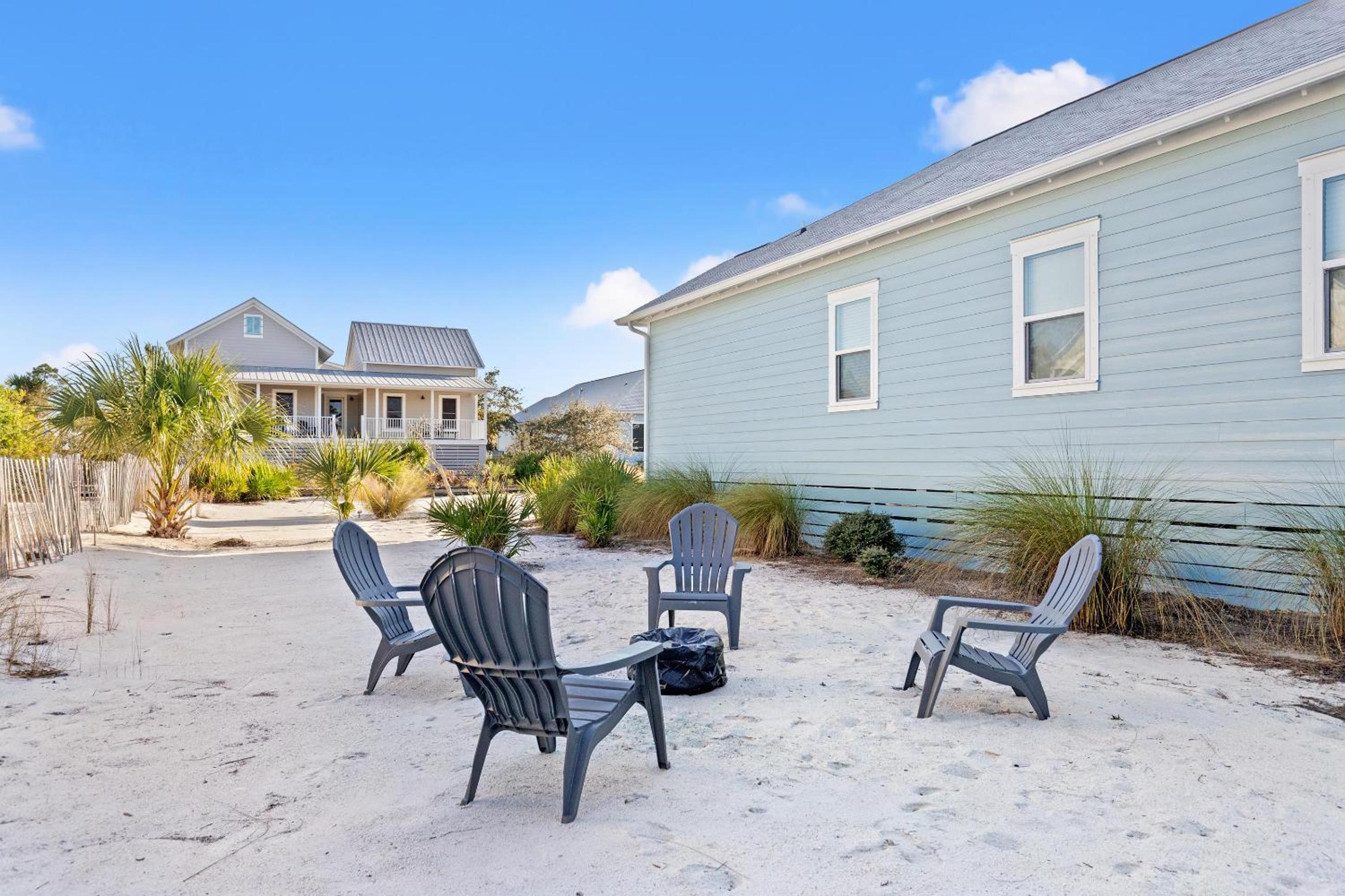 Pet Friendly Beach House - Salt Therapy by Panhandle Getaways