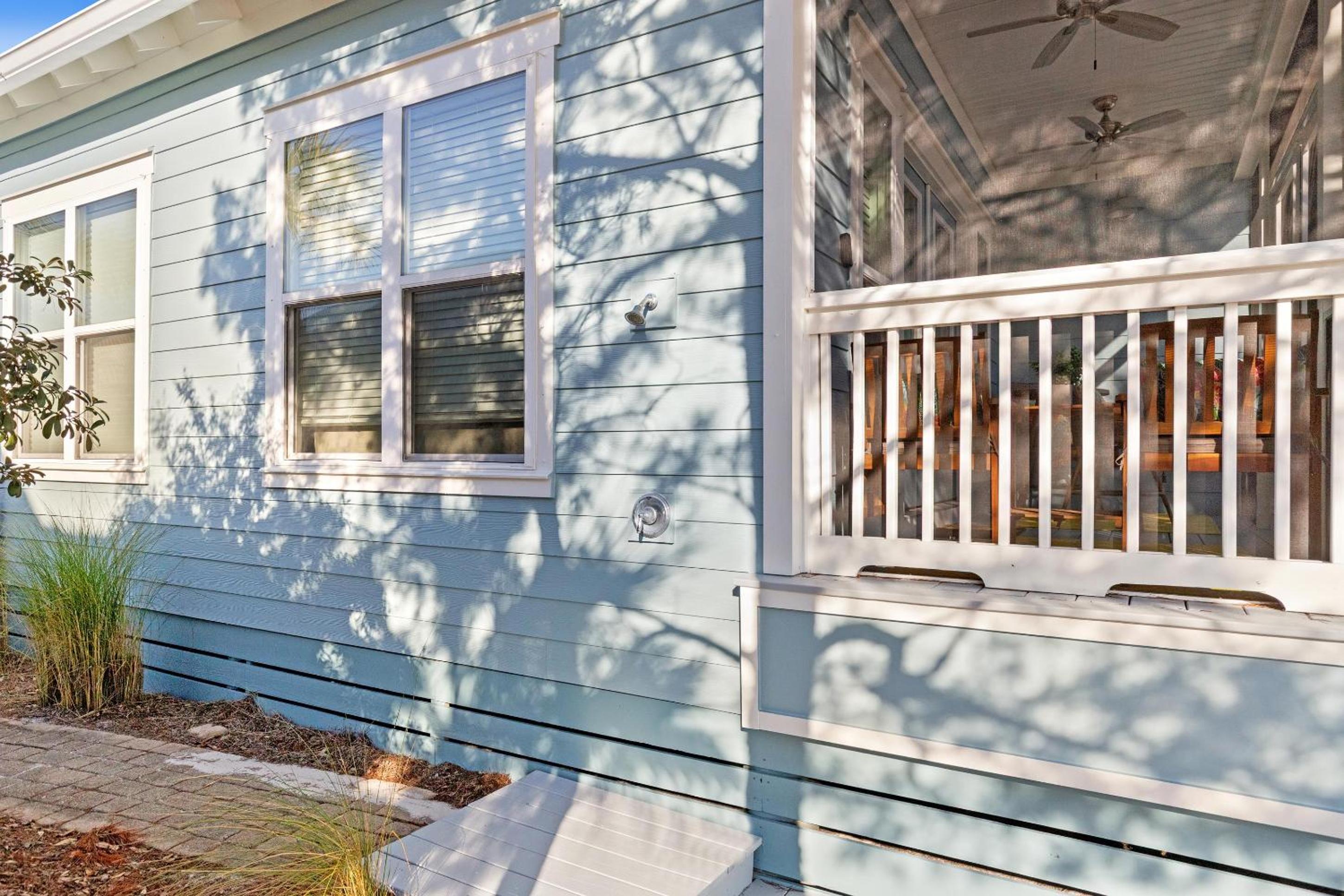 Pet Friendly Beach House - Salt Therapy by Panhandle Getaways