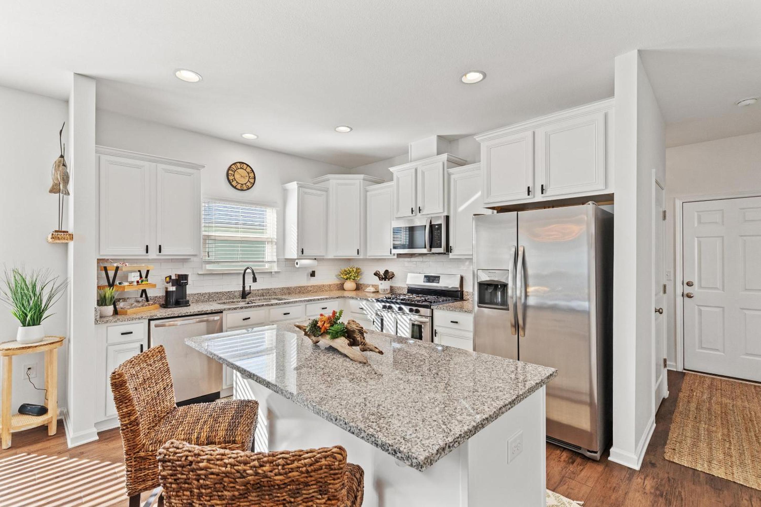 Pet Friendly Beach House - Salt Therapy by Panhandle Getaways