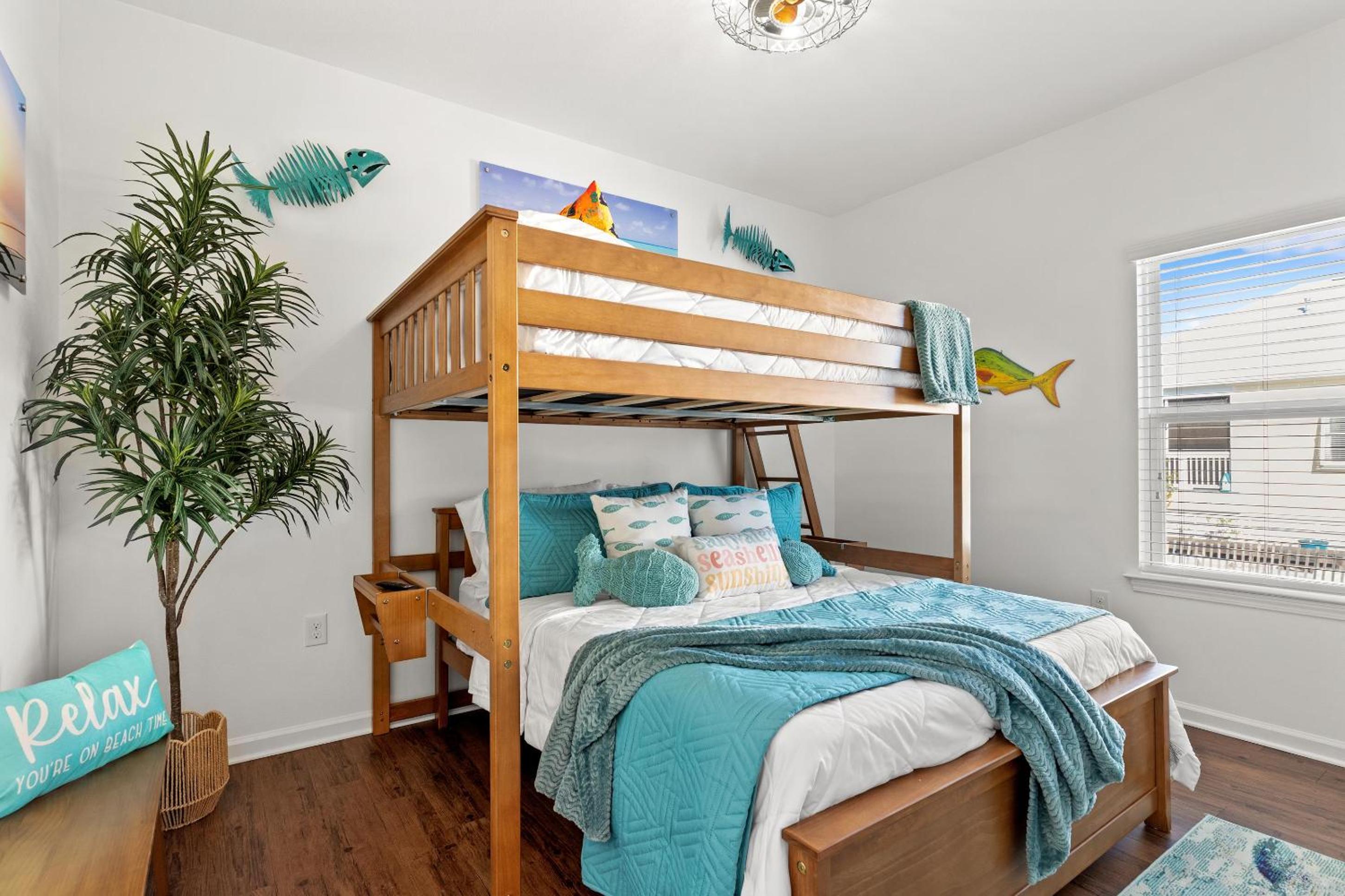 Pet Friendly Beach House - Salt Therapy by Panhandle Getaways