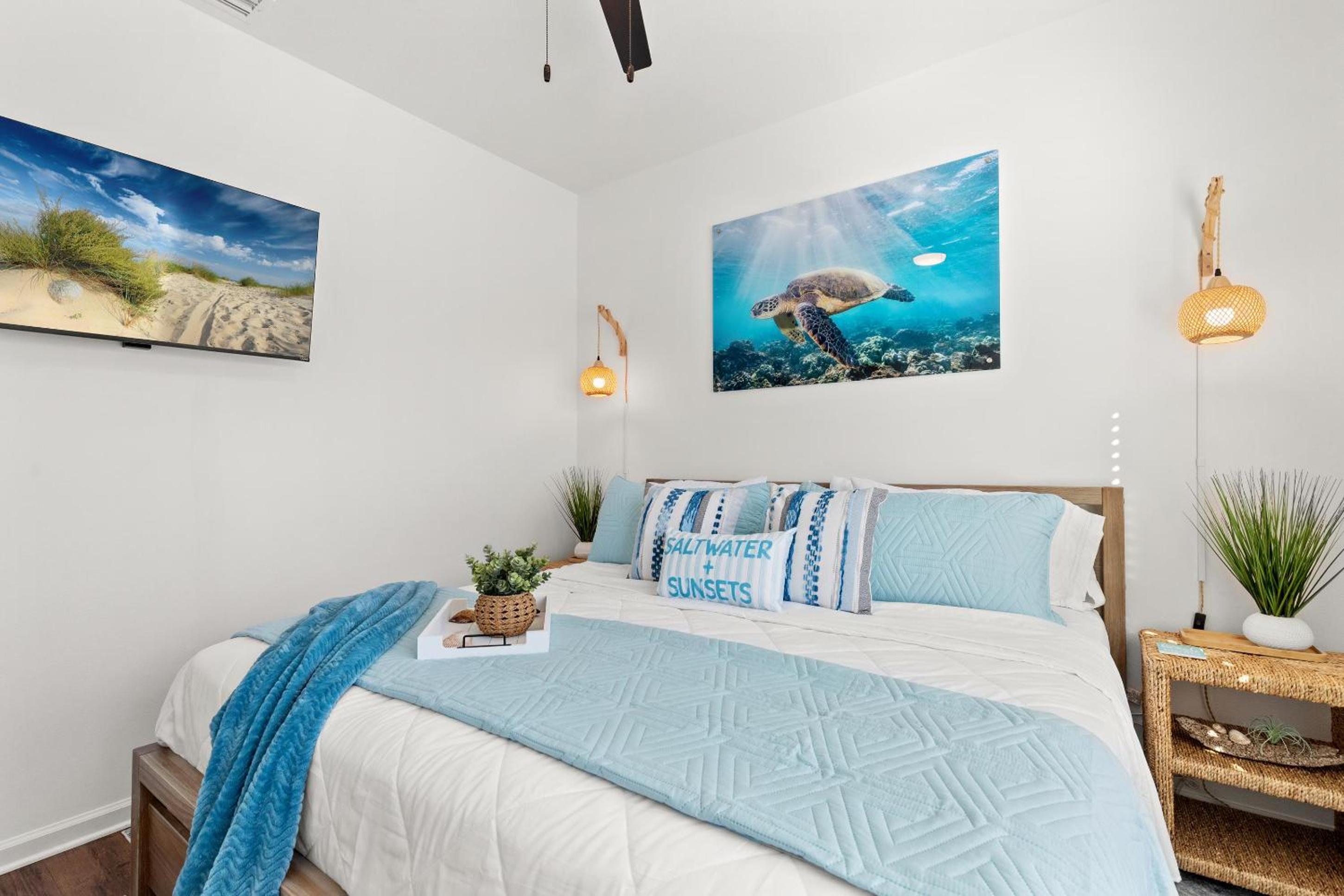 Pet Friendly Beach House - Salt Therapy by Panhandle Getaways