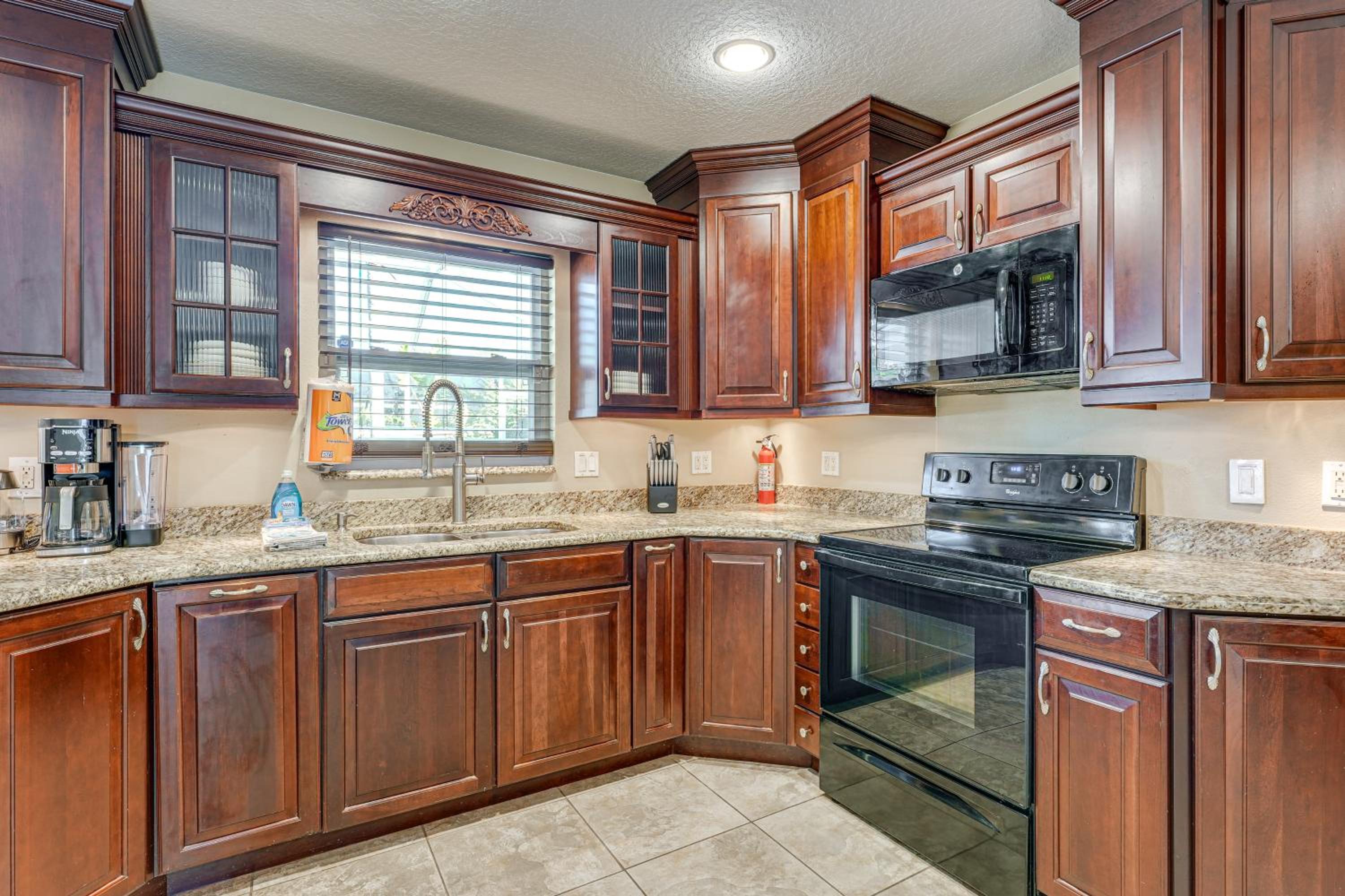 Great for Digital Nomads! Spacious Home in Largo