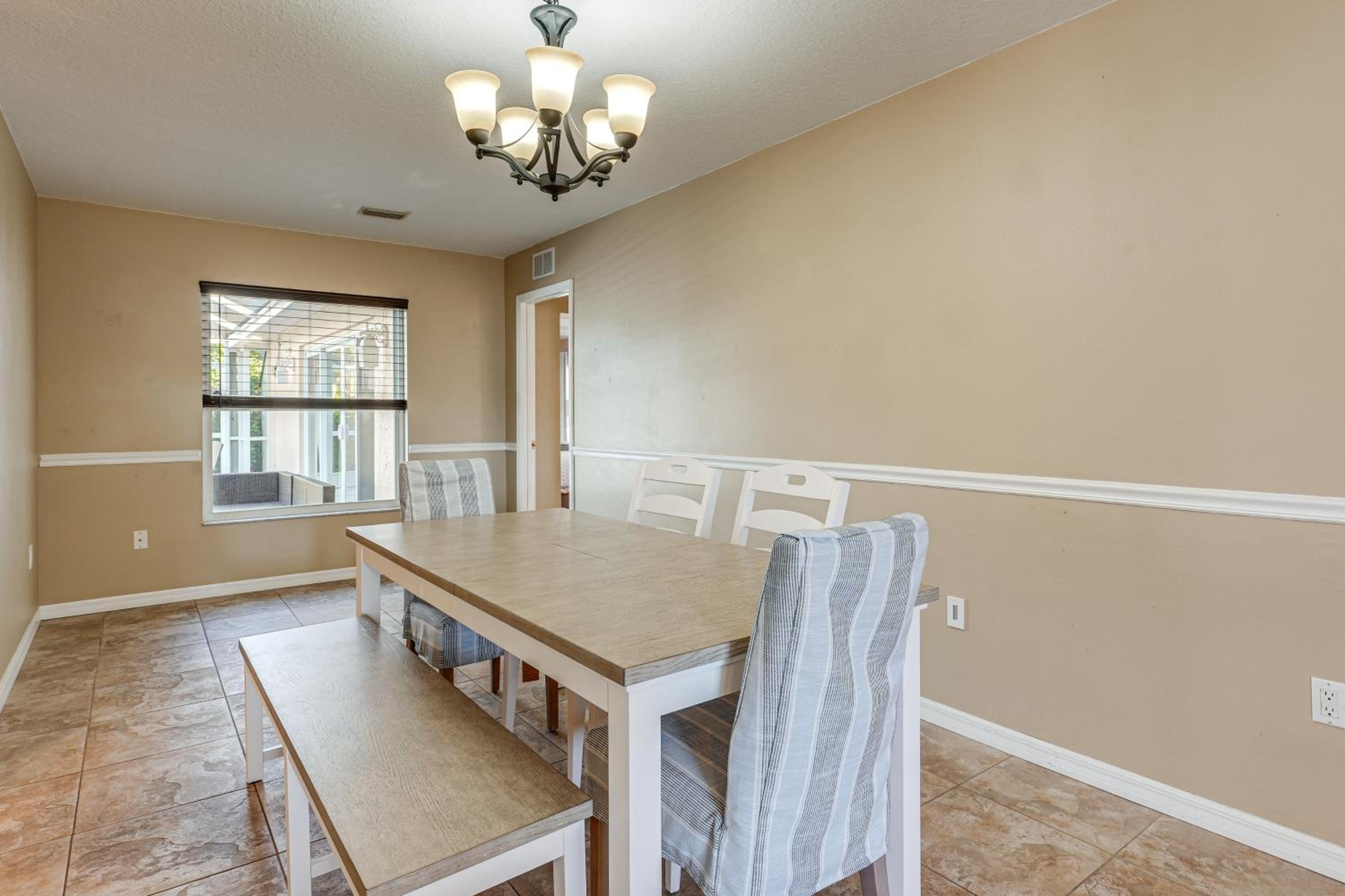 Great for Digital Nomads! Spacious Home in Largo