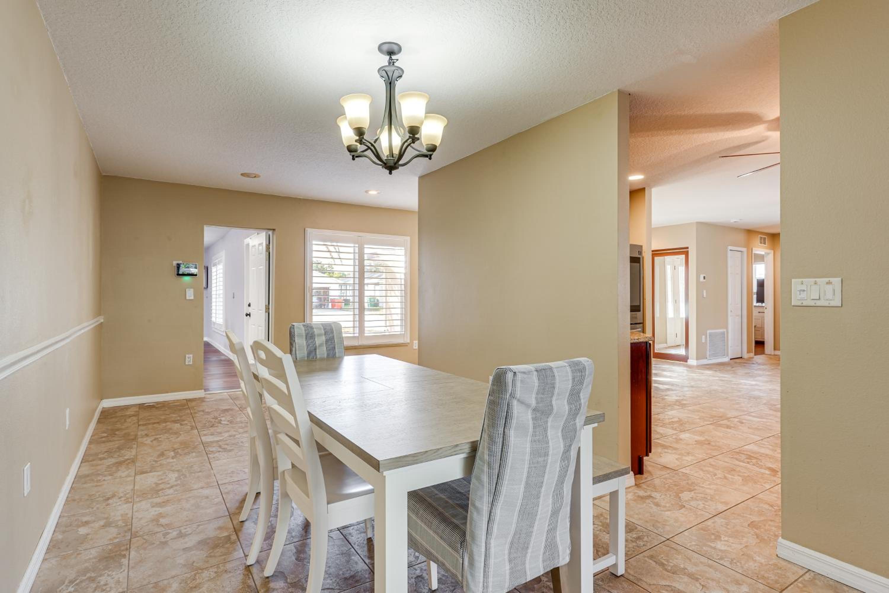 Great for Digital Nomads! Spacious Home in Largo