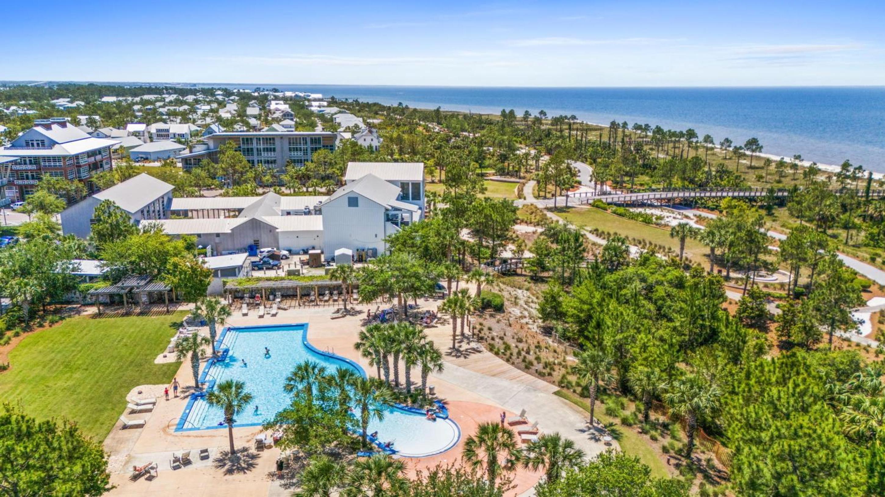 Pet Friendly Beach House - Salt Therapy by Panhandle Getaways