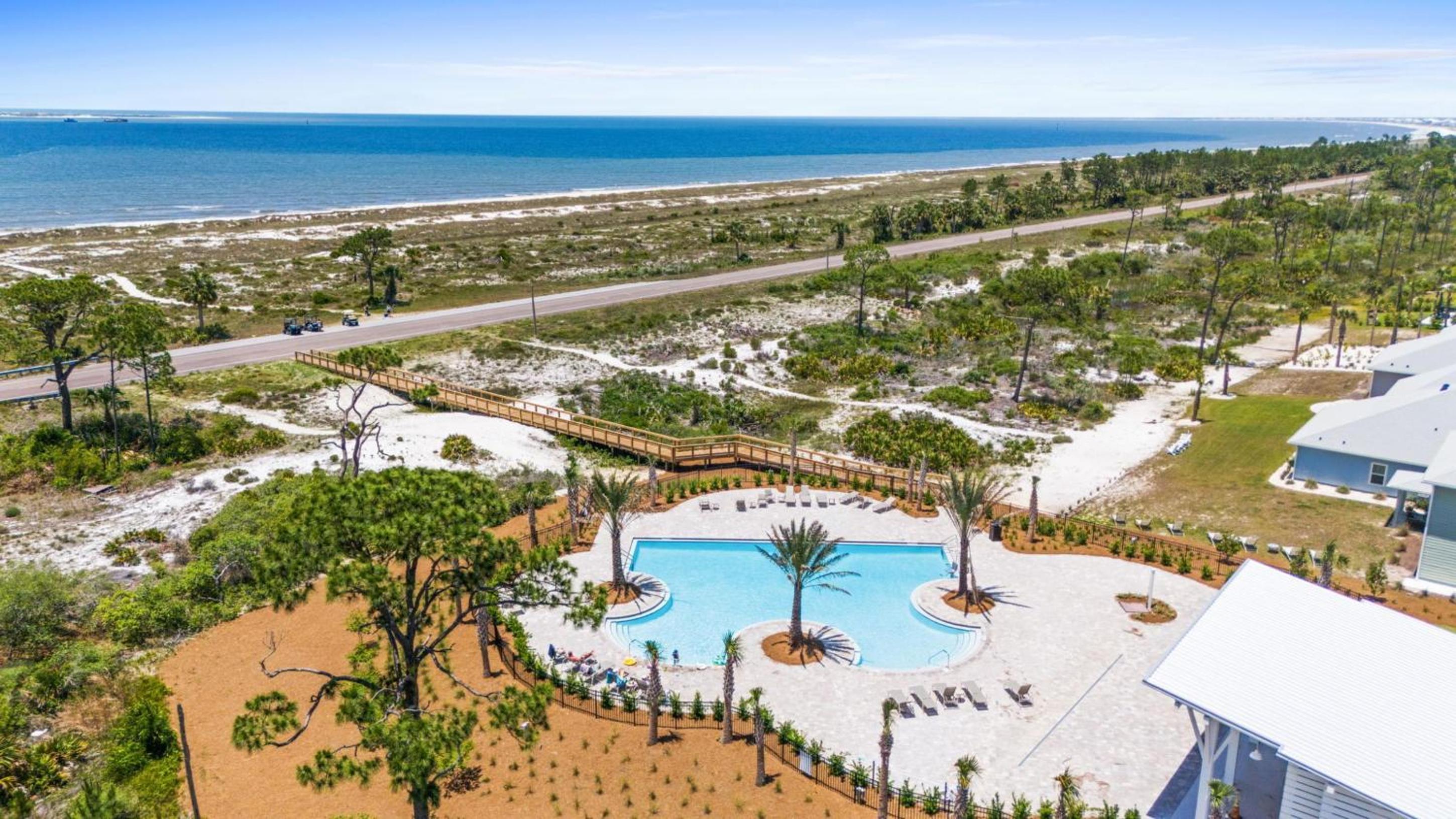 Pet Friendly Beach House - Salt Therapy by Panhandle Getaways