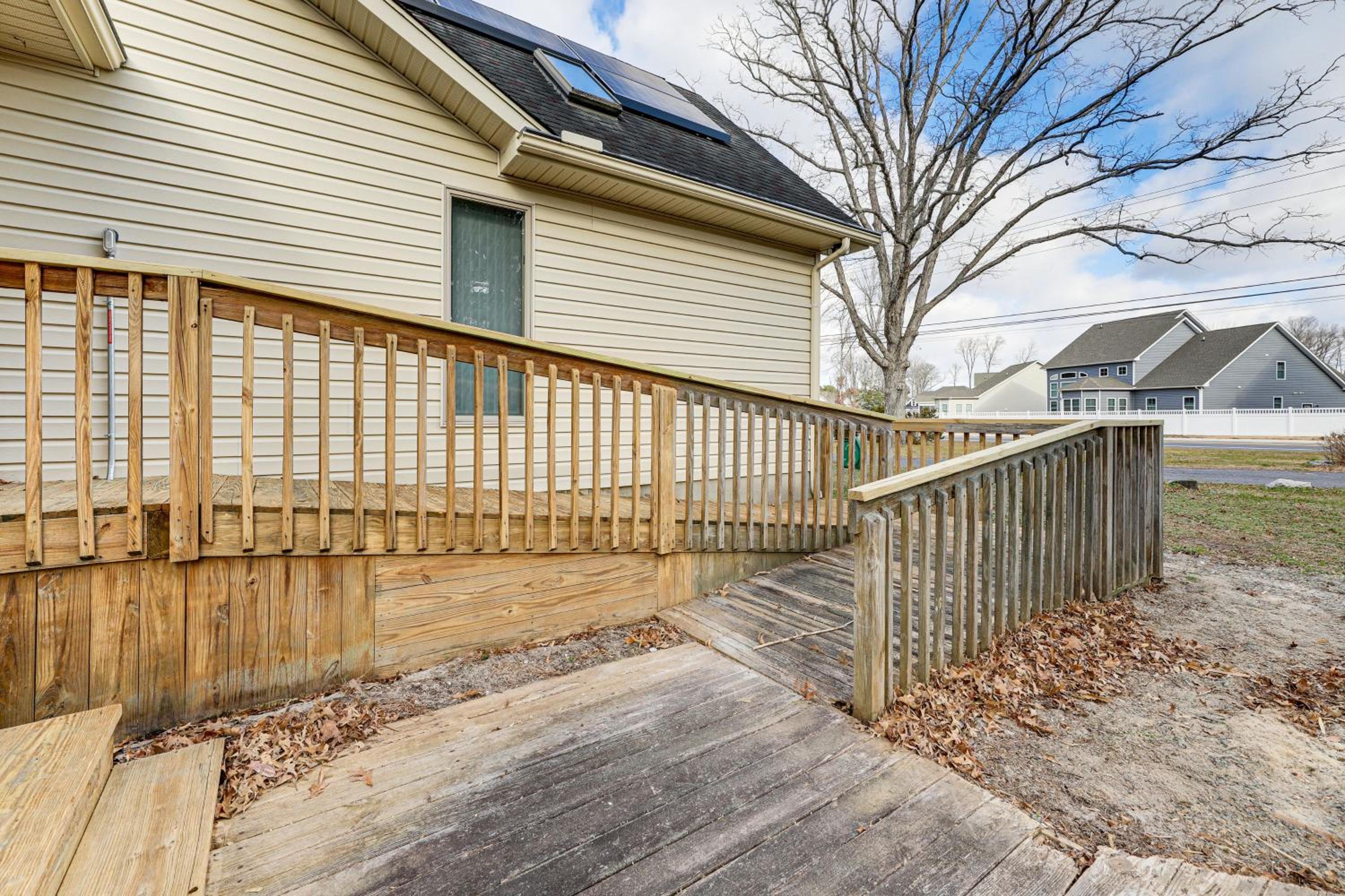 Spacious Millsboro Home on 16 Peaceful Acres