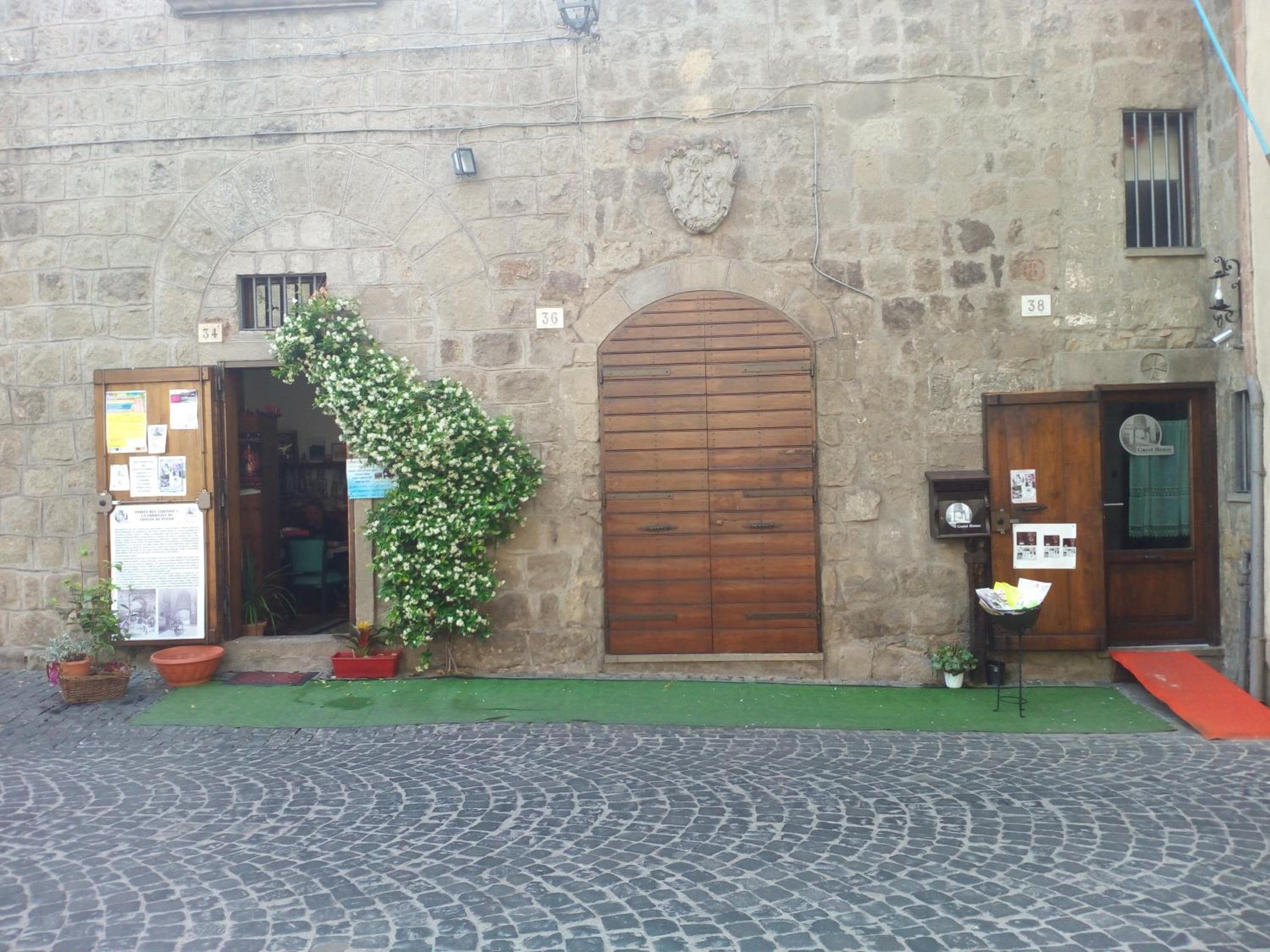 Photo 34