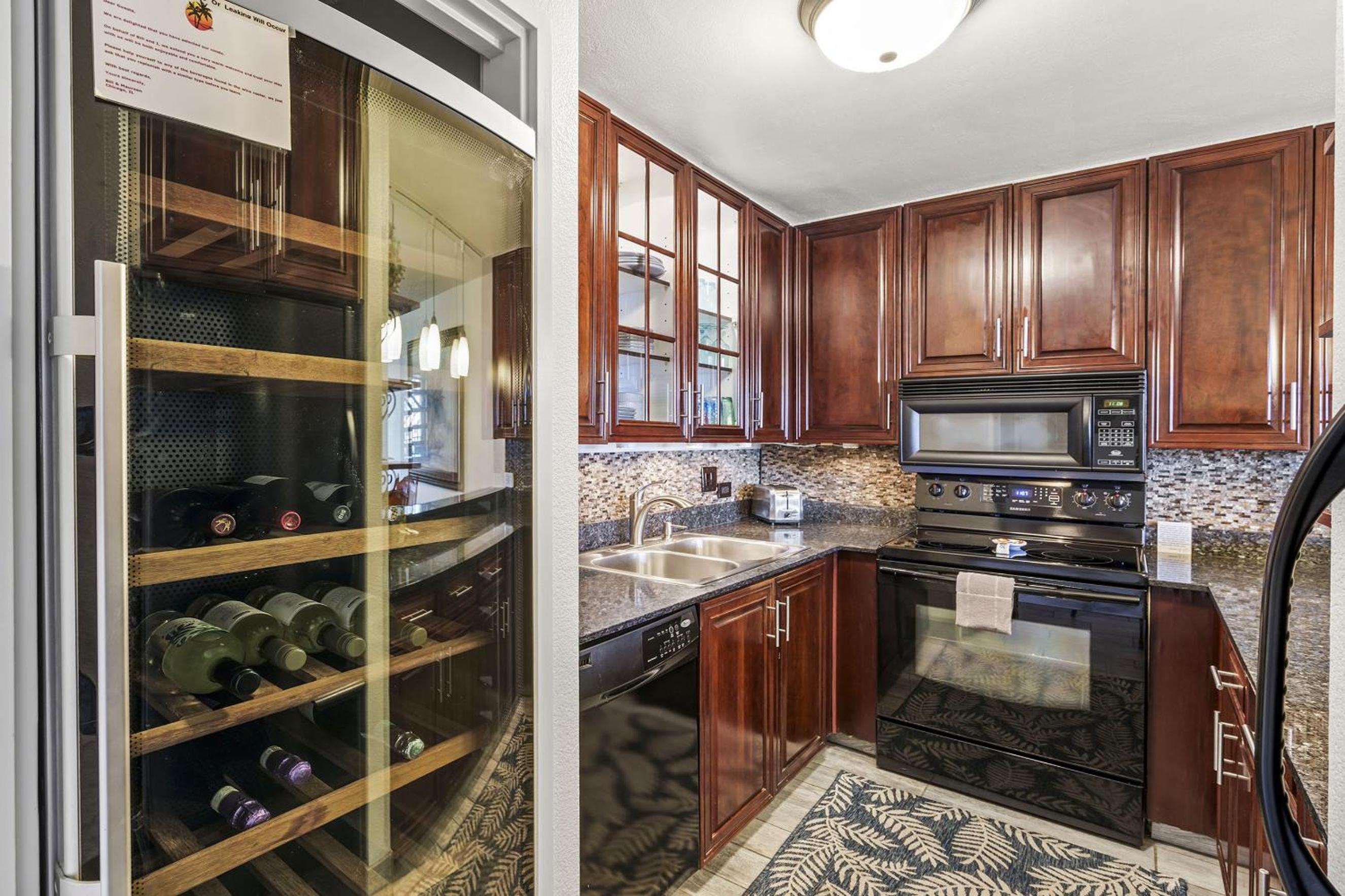 Discover Kamaole Sands 5-414: Penthouse Perfection w/Split AC, Ocean View, Wi-Fi