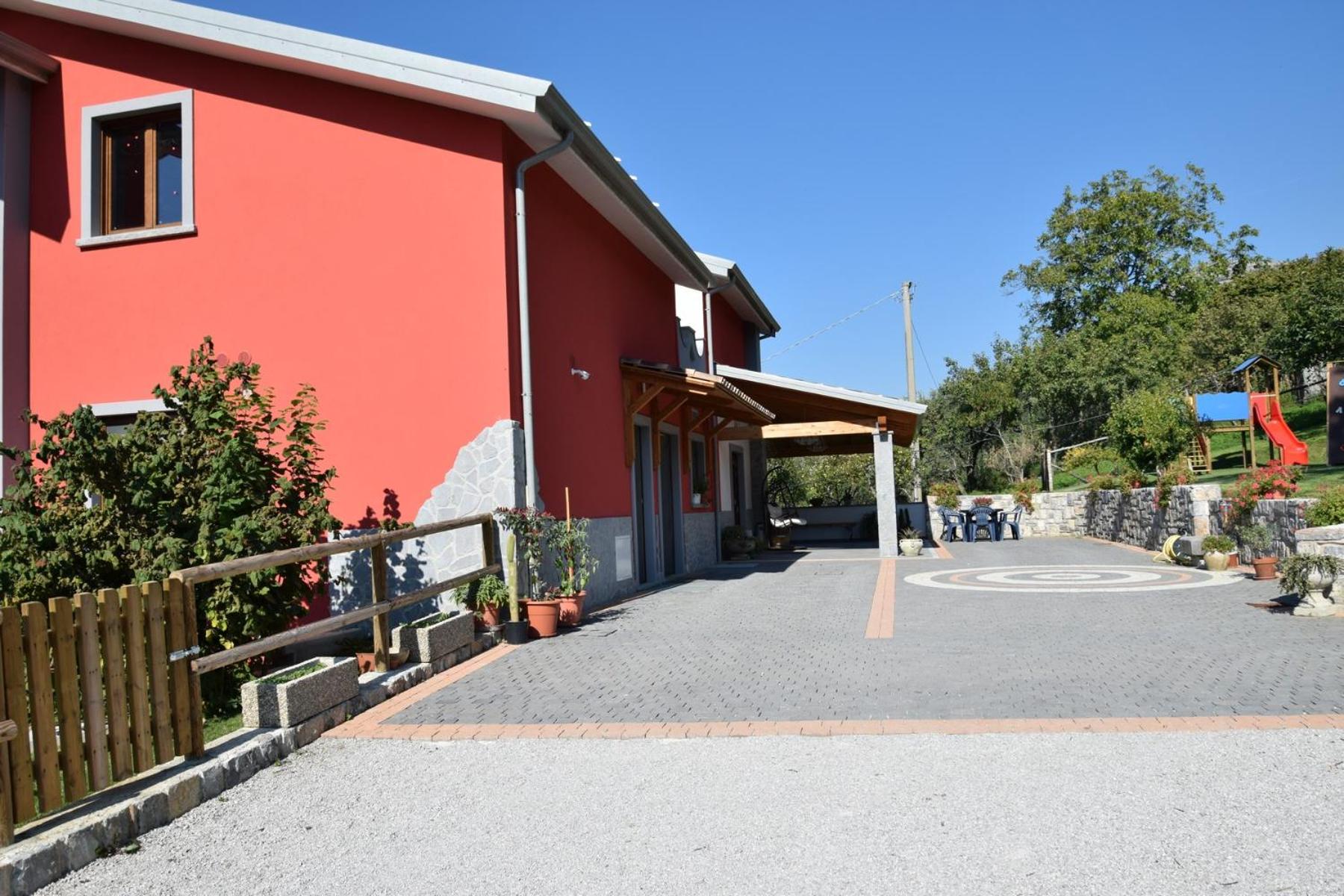 Photo 49