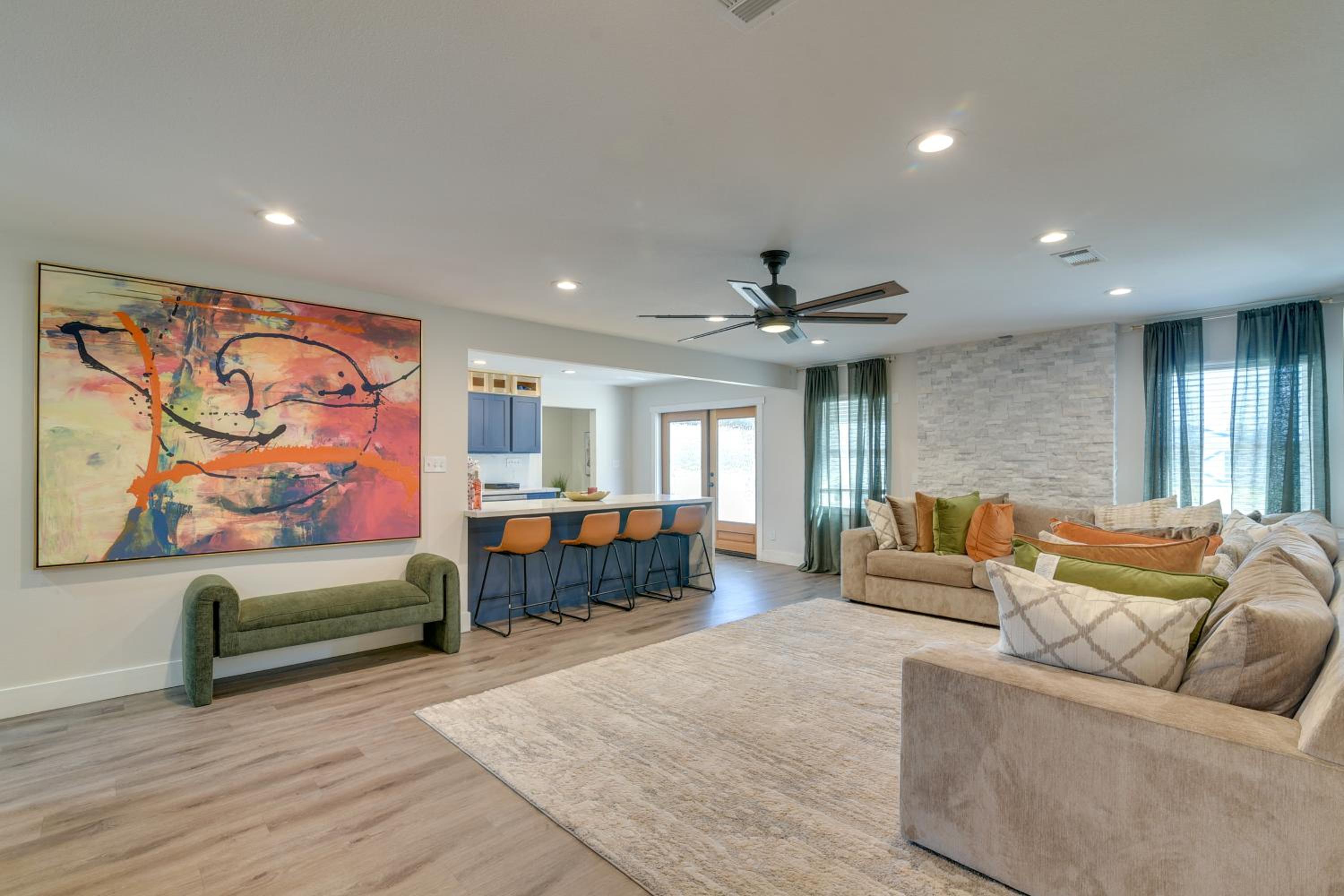 Family-Friendly Home on 2 Acres Near Dtwn Houston