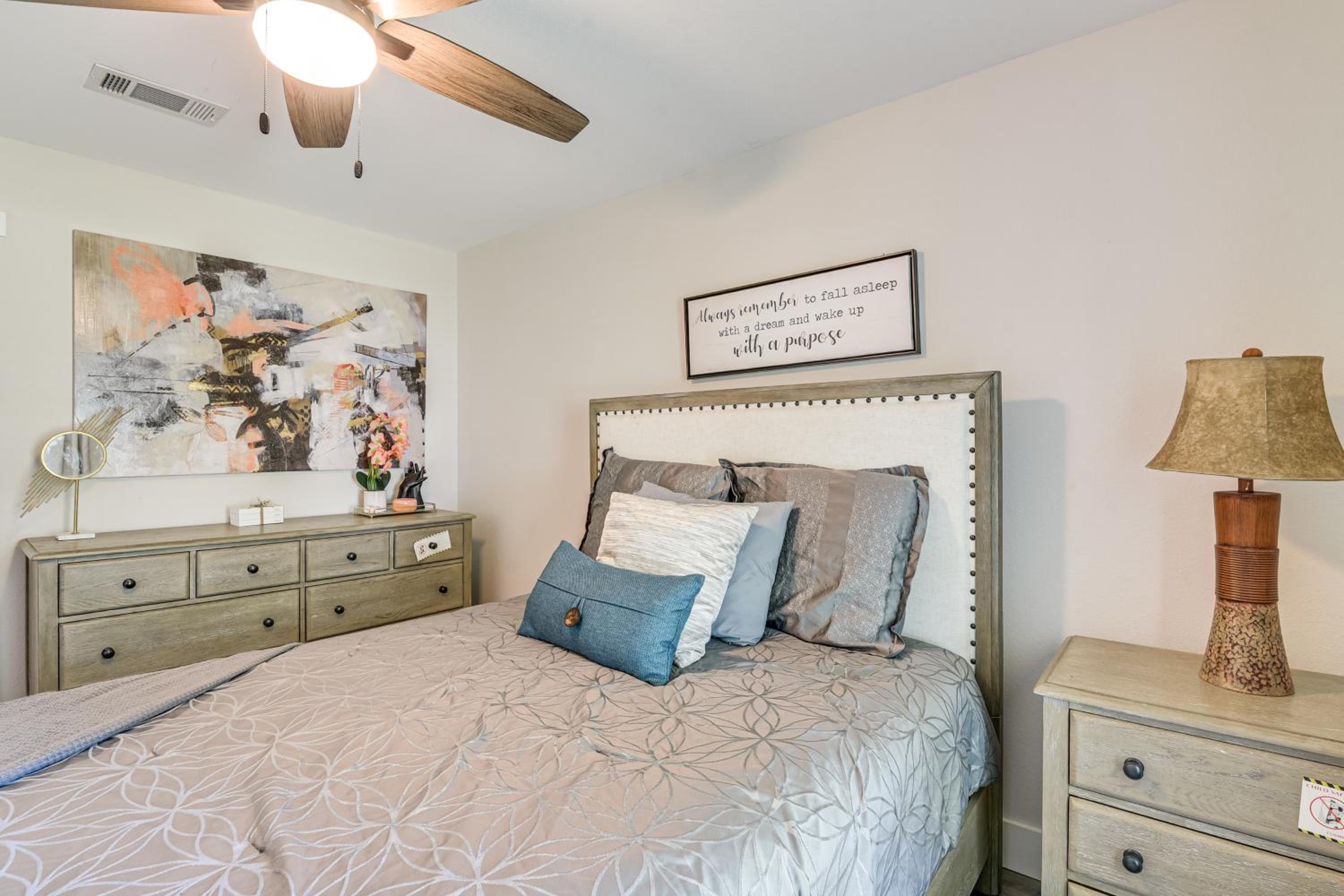 Family-Friendly Home on 2 Acres Near Dtwn Houston