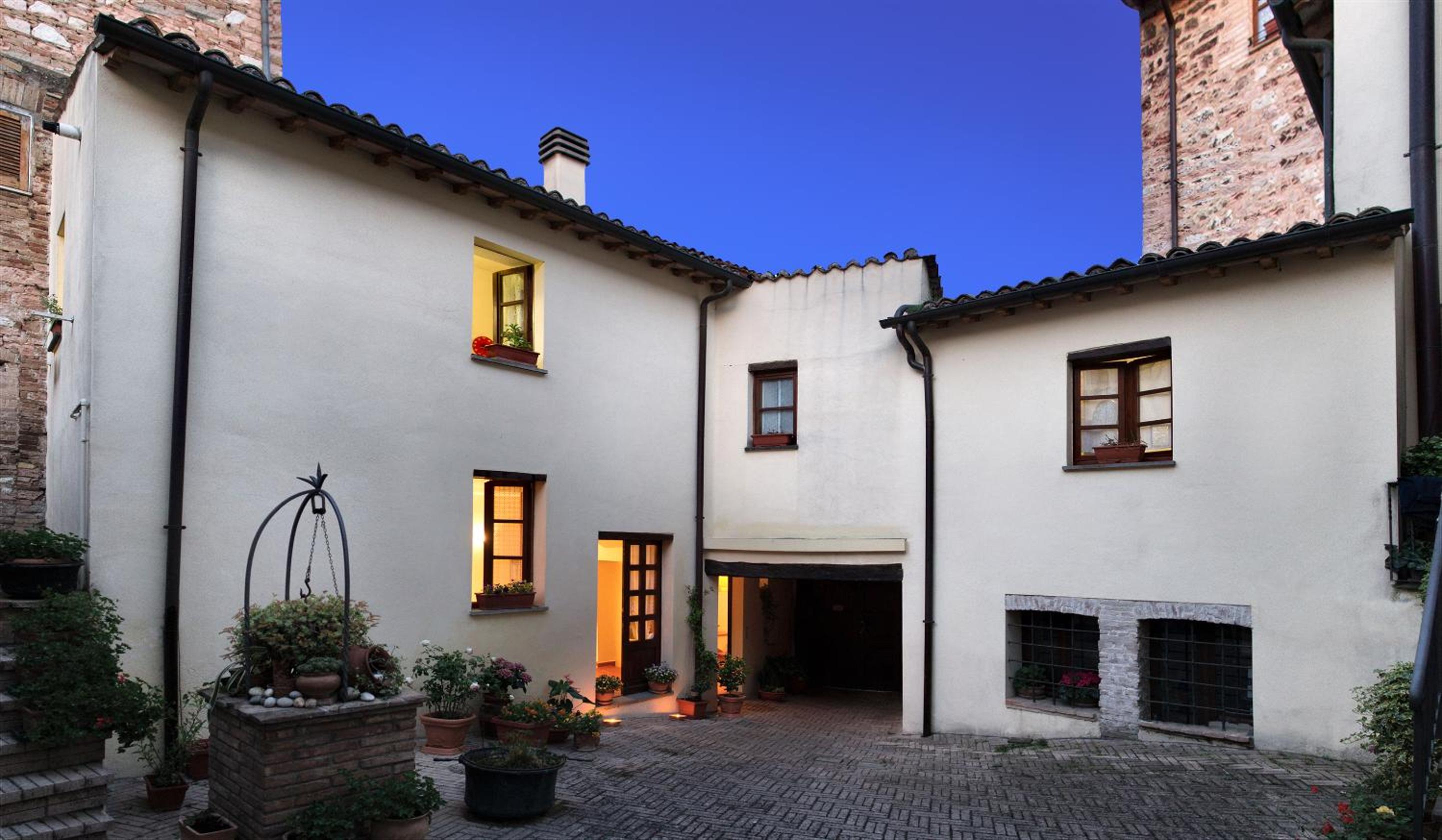 Casa Flora by Ospitaci