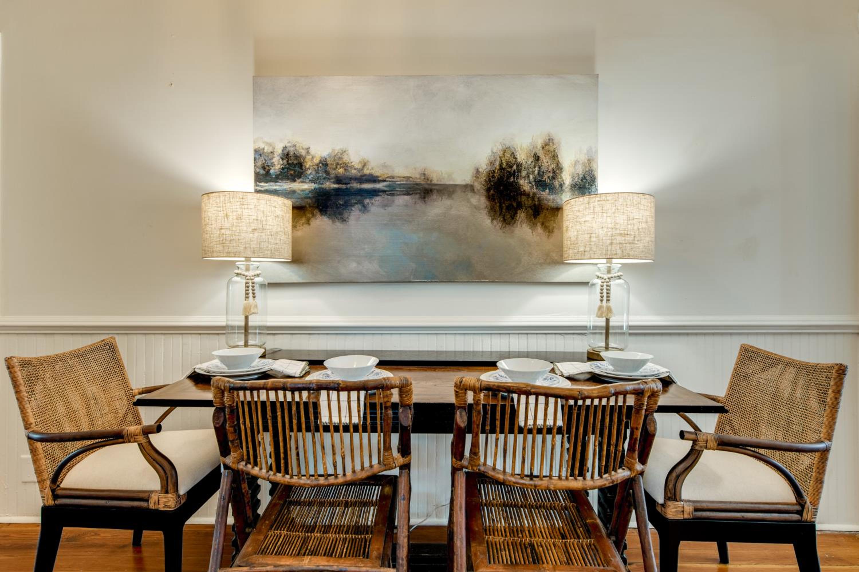 Walk to Broad St! Family Home in Historic District