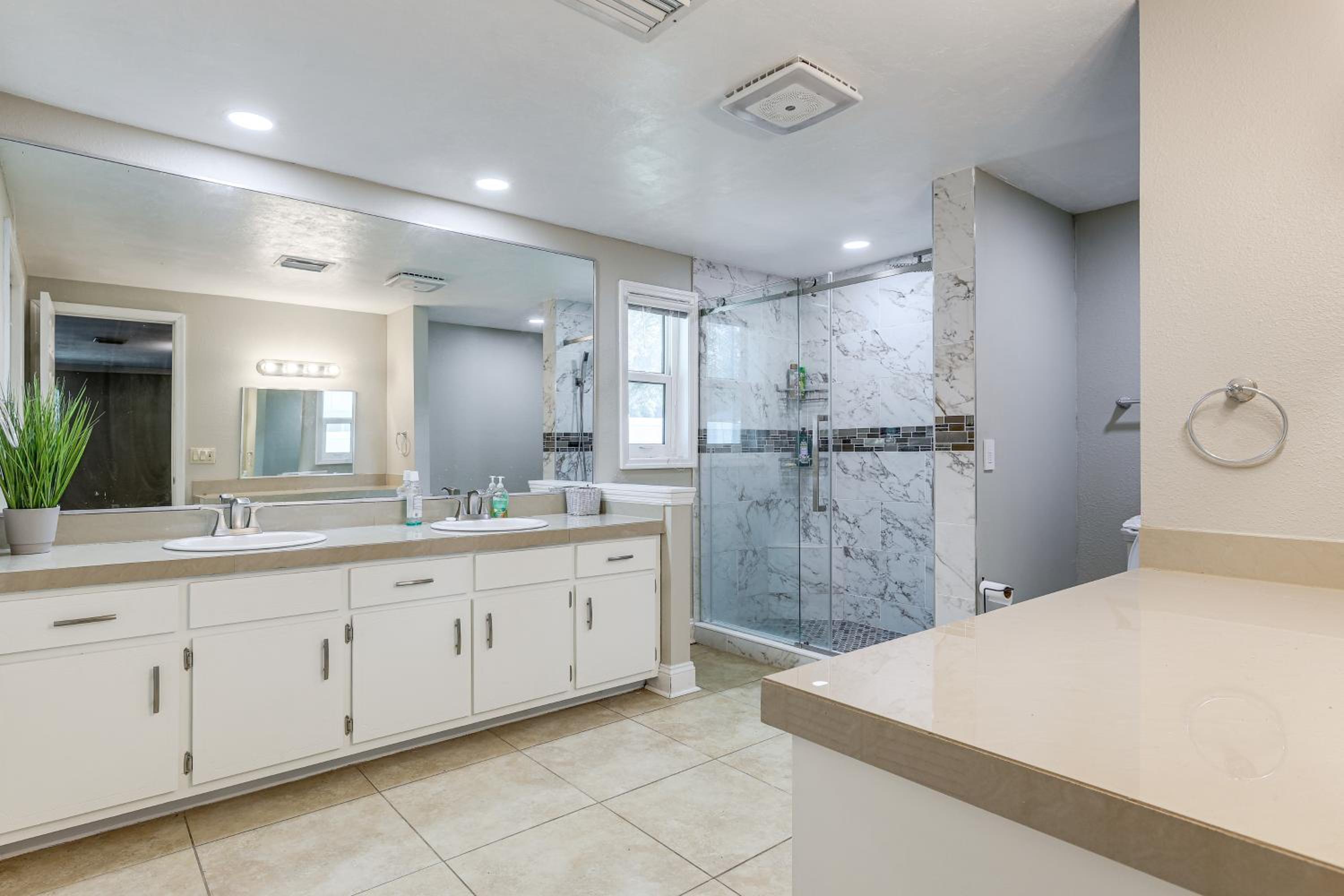Charming Home with Private Pool in Clewiston!