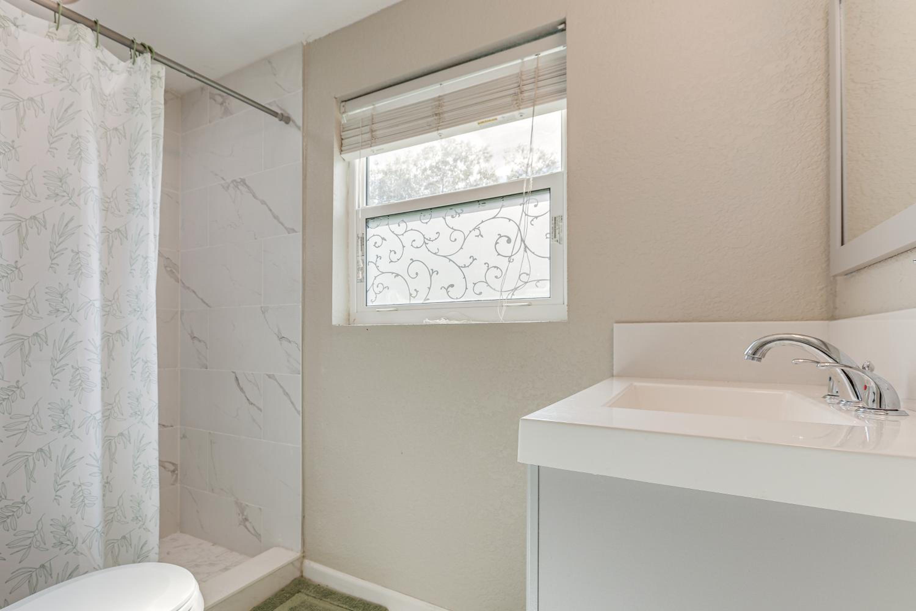 Charming Home with Private Pool in Clewiston!