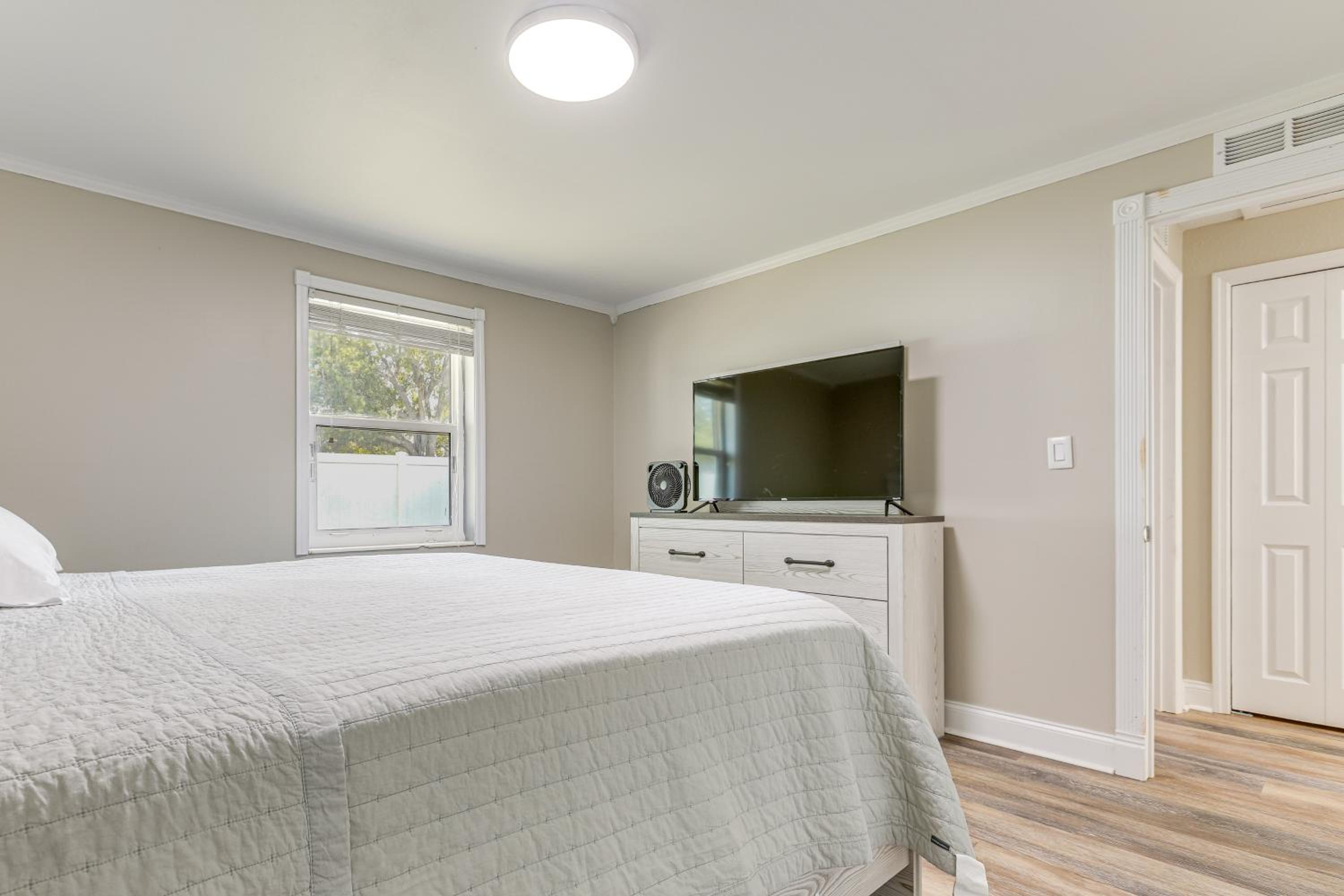 Charming Home with Private Pool in Clewiston!