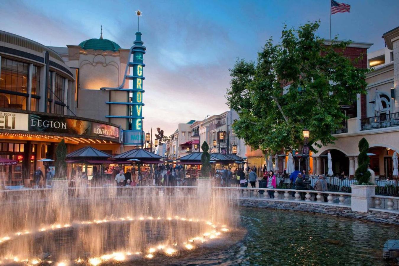 Hollywood Escape! Elegant 2BR 2BA Rental