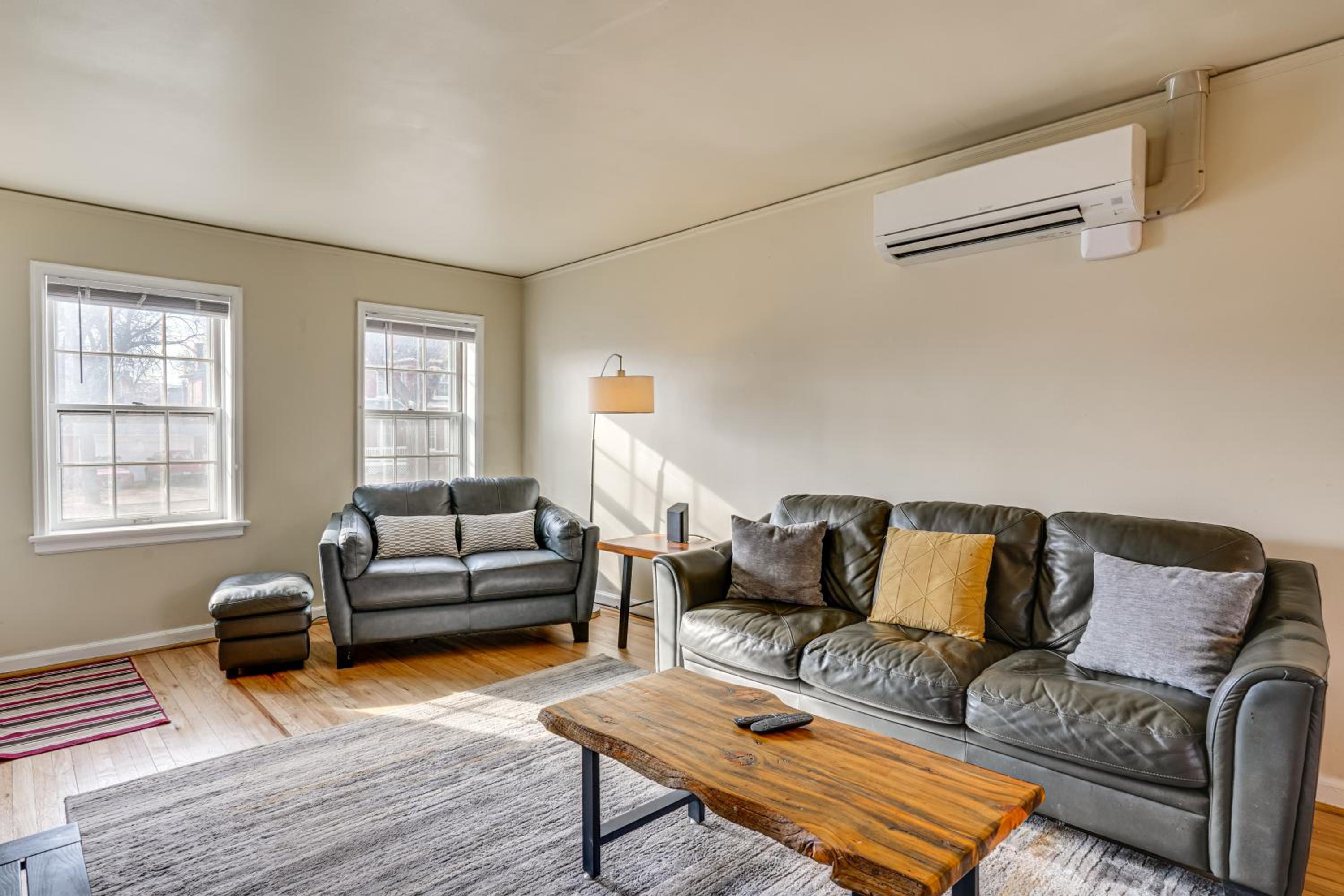1 Mi to Downtown Pueblo! Cat-Friendly Condo
