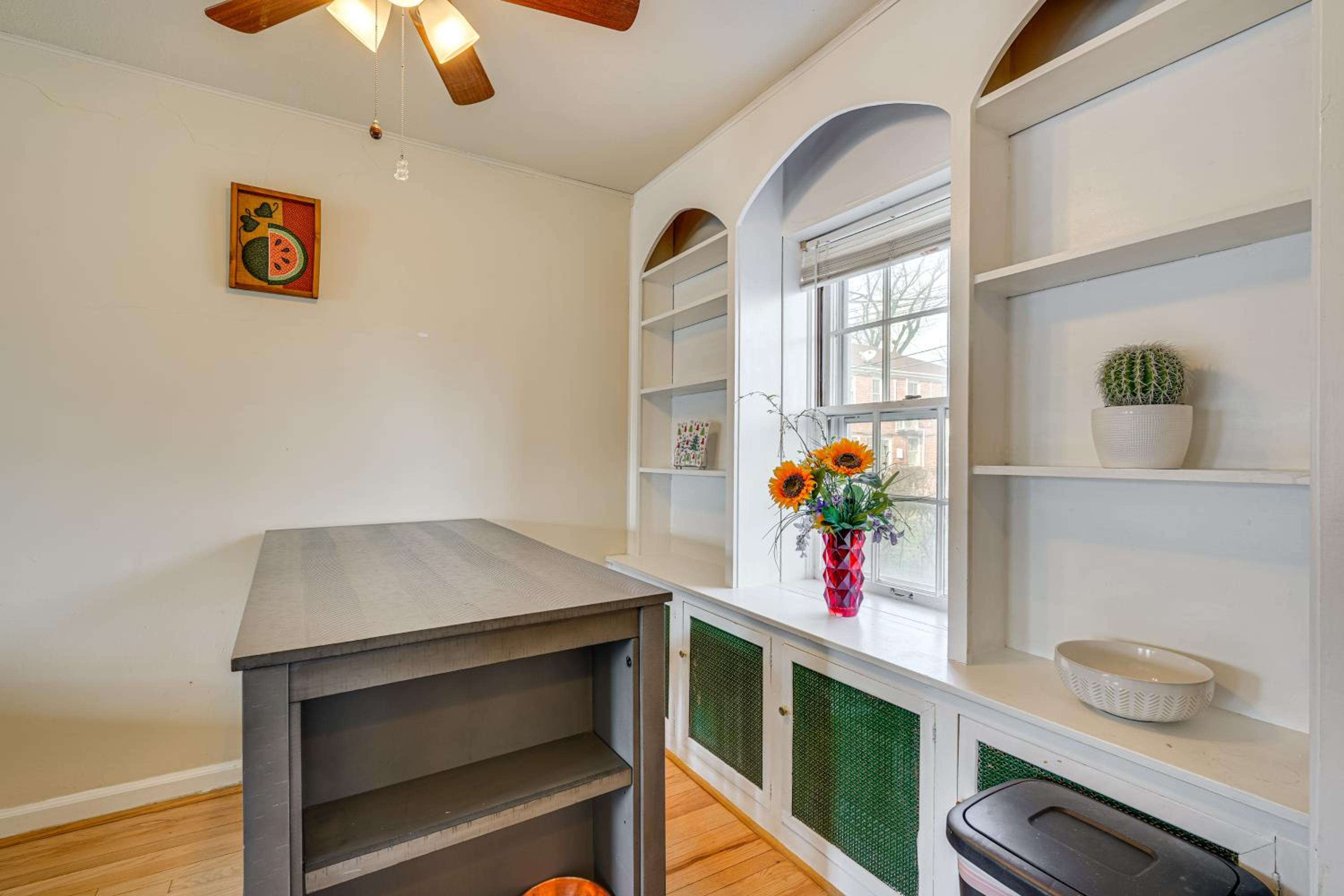 1 Mi to Downtown Pueblo! Cat-Friendly Condo