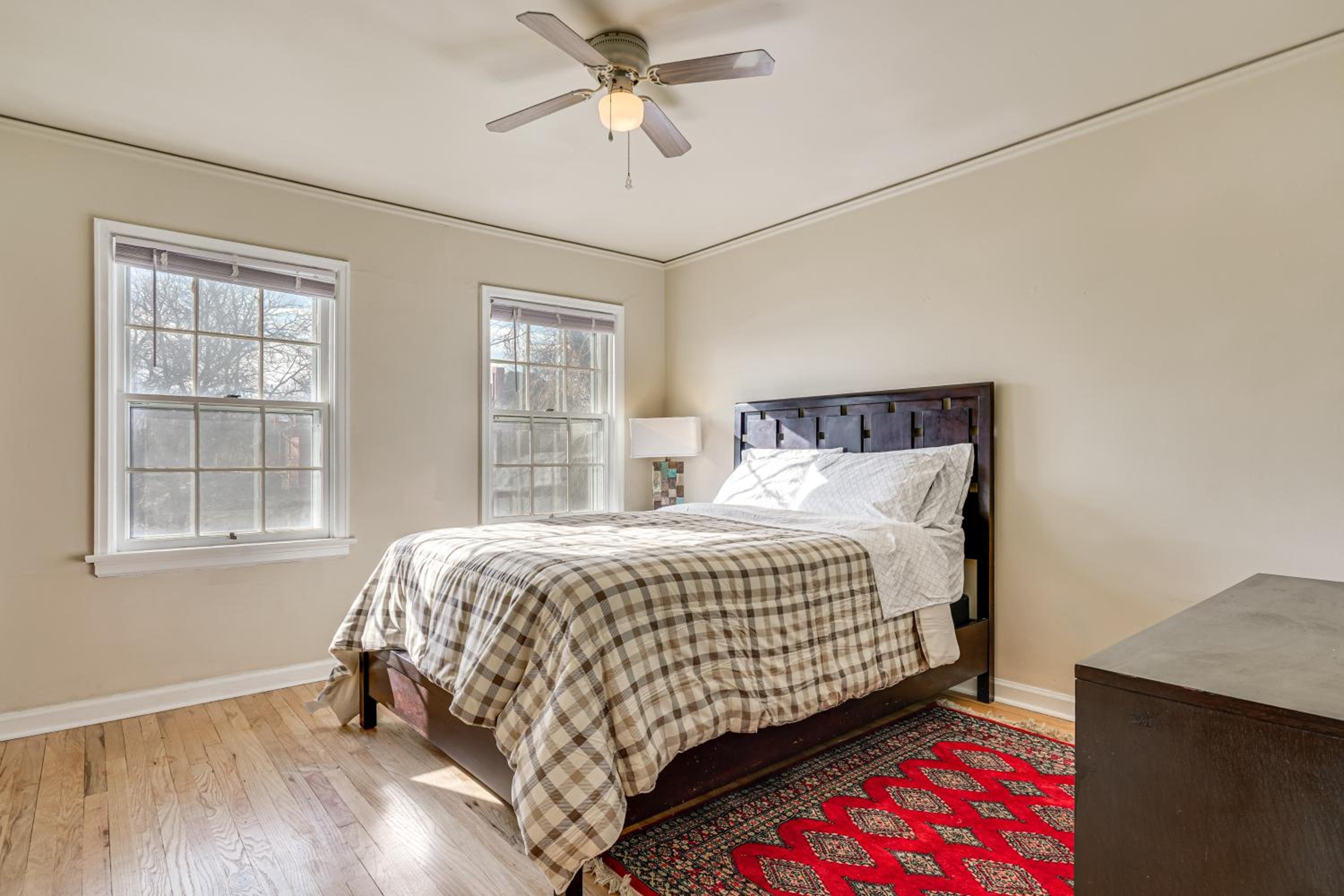 1 Mi to Downtown Pueblo! Cat-Friendly Condo