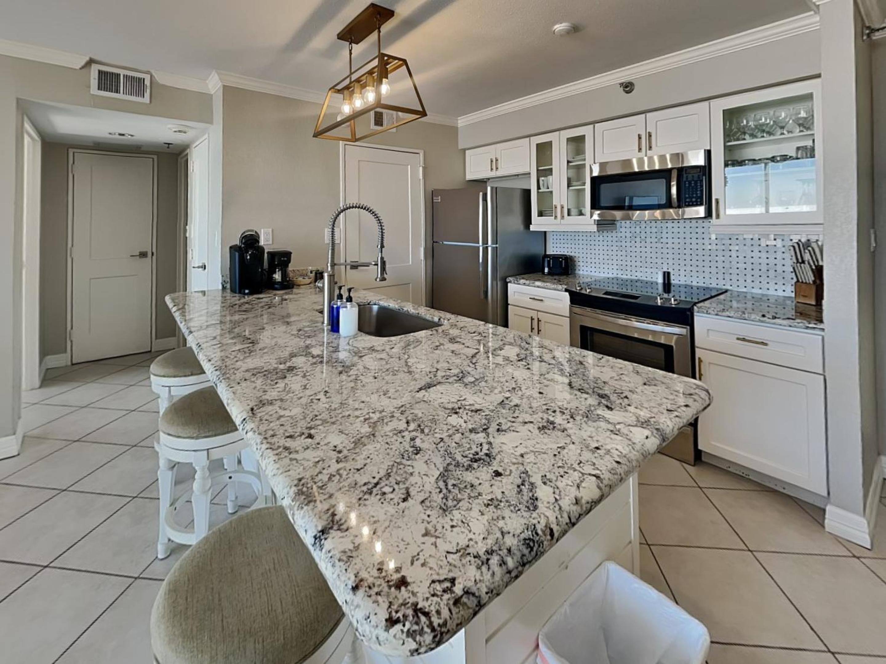San Luis 736 - Oceanfront Paradise