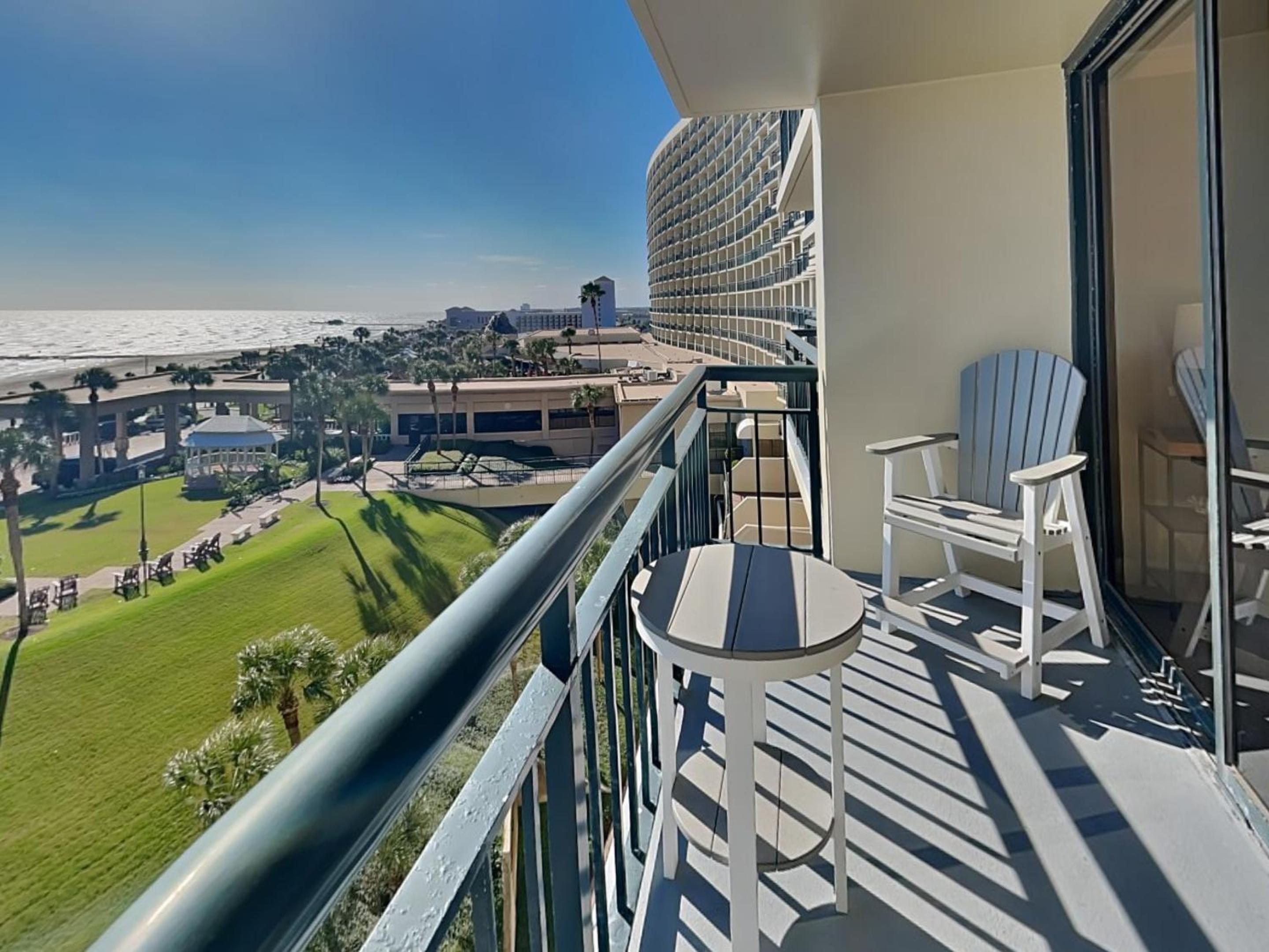 San Luis 736 - Oceanfront Paradise