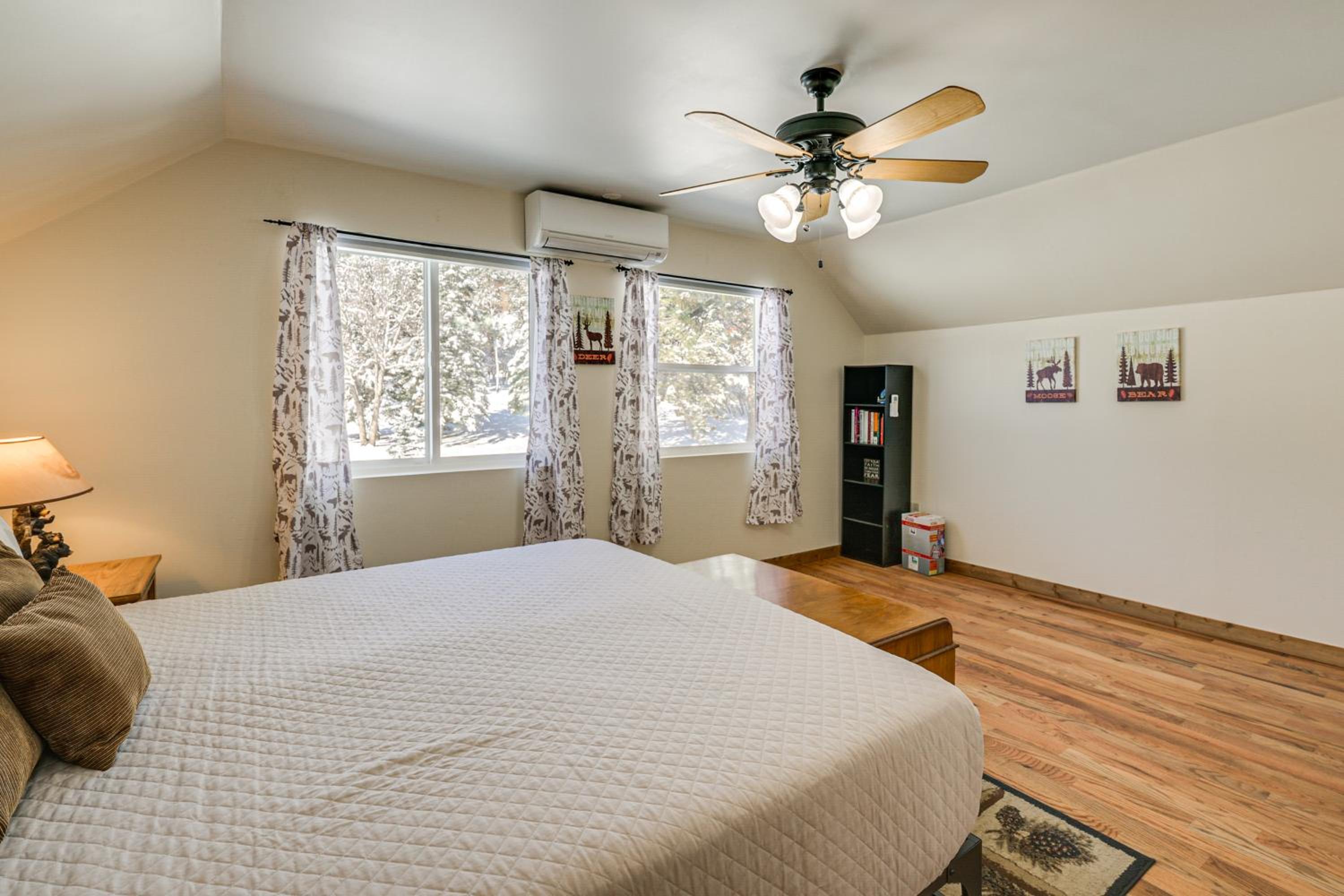 Ski, Hike and Relax Pagosa Springs Gem with Sauna!
