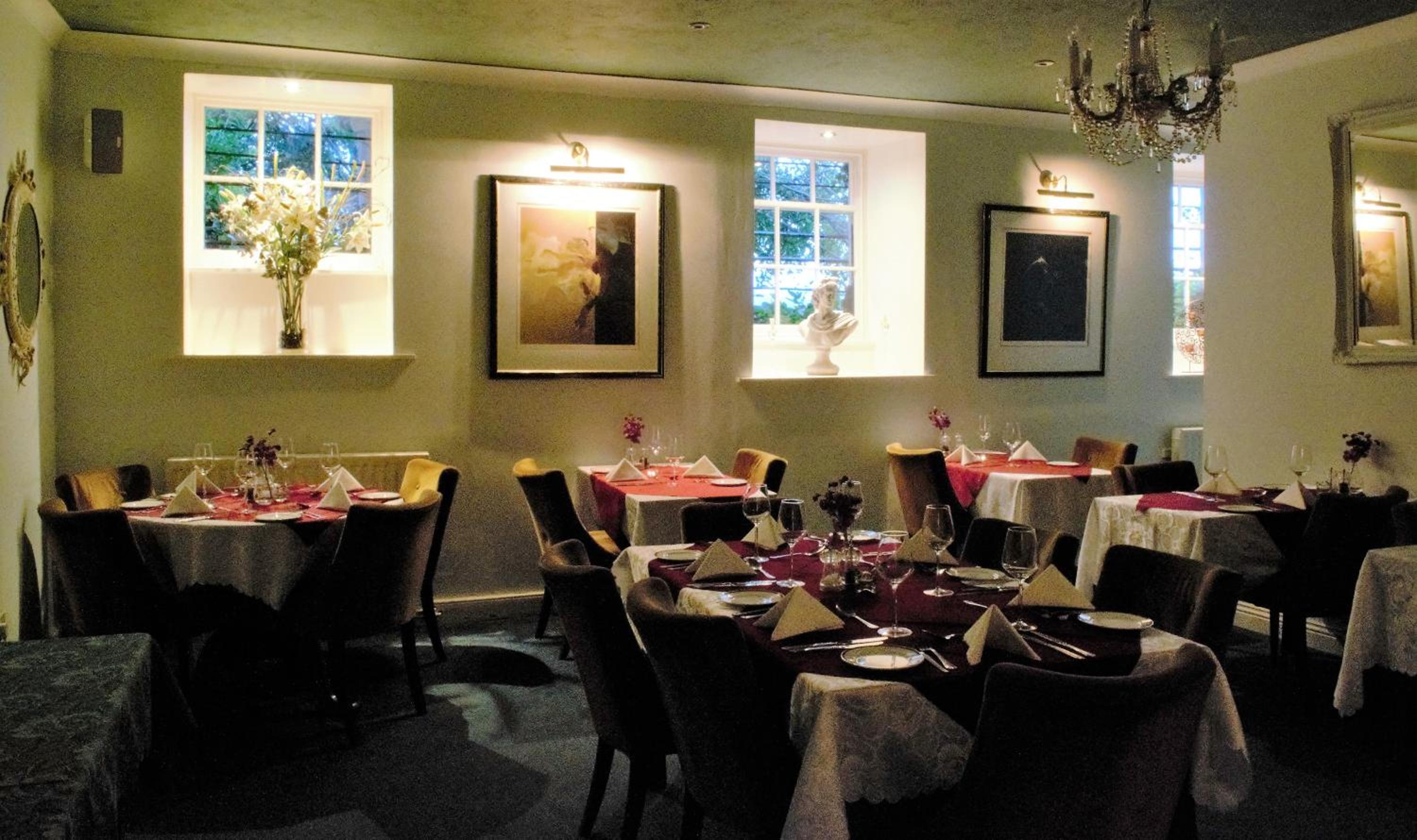 Lowbyer Manor Country House