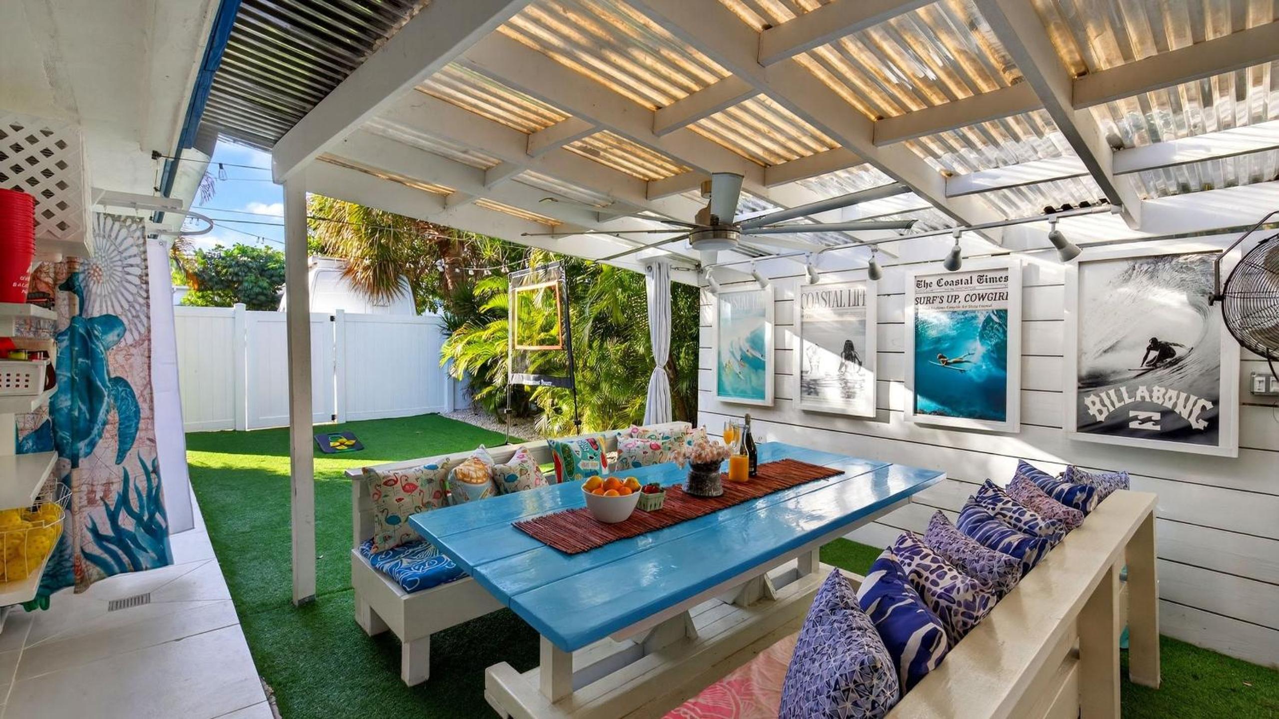 Casa Pineapple Social by AvantStay Spa Game Room EV Charger Near Las Olas Fort Lauderdale Beaches Sleeps 16