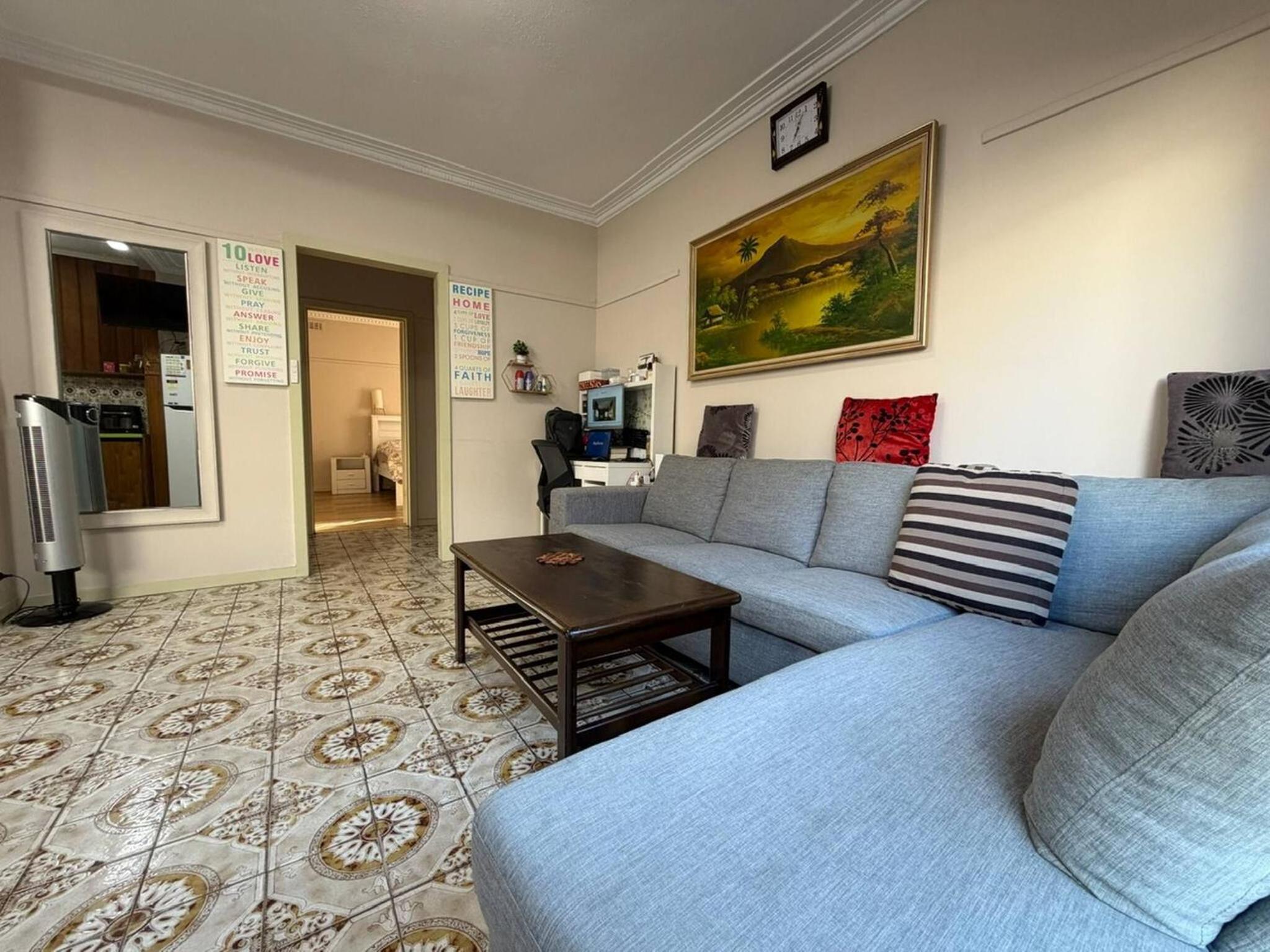 Charming 3 Bedroom Home Longer stay