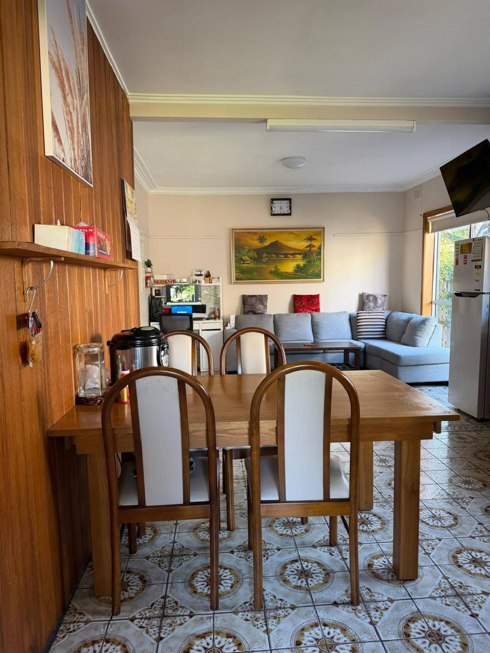 Charming 3 Bedroom Home Longer stay